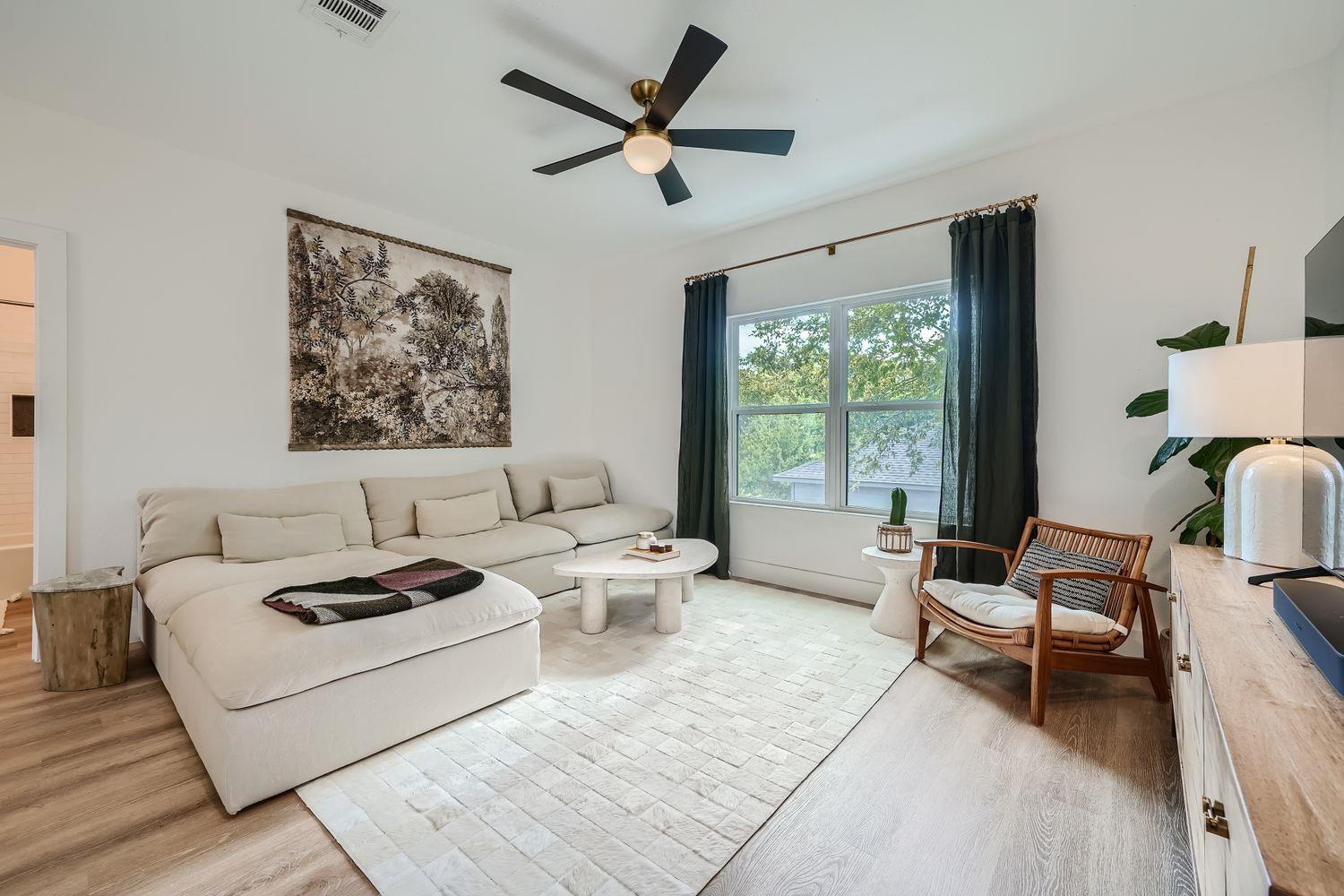 6915 Carver Ave # 1, Austin, TX 78752