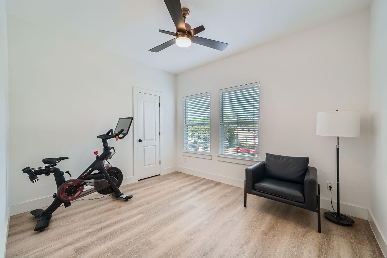 6915 Carver Ave # 1, Austin, TX 78752