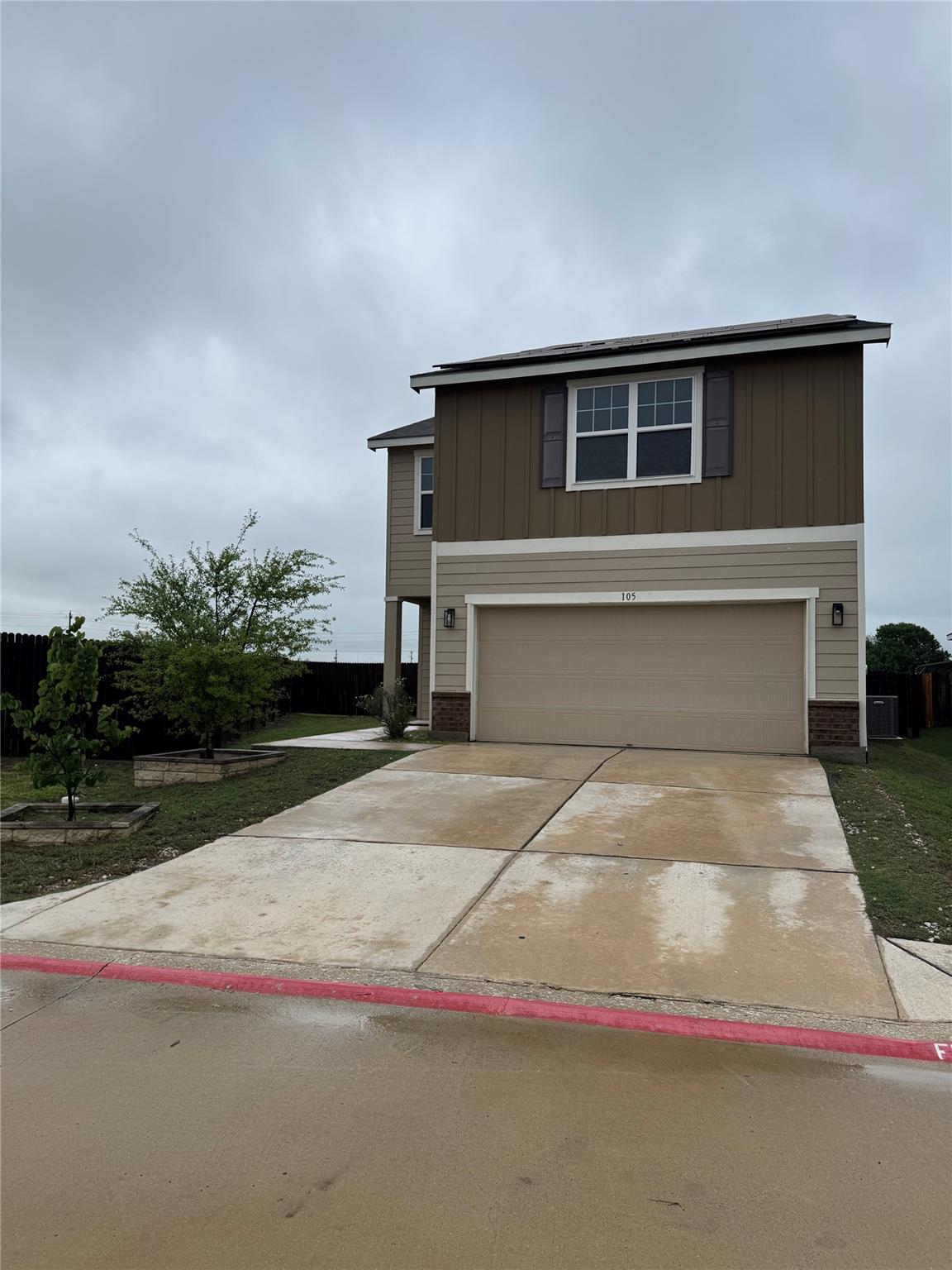 105 Rainey Dr, Jarrell, TX 76537