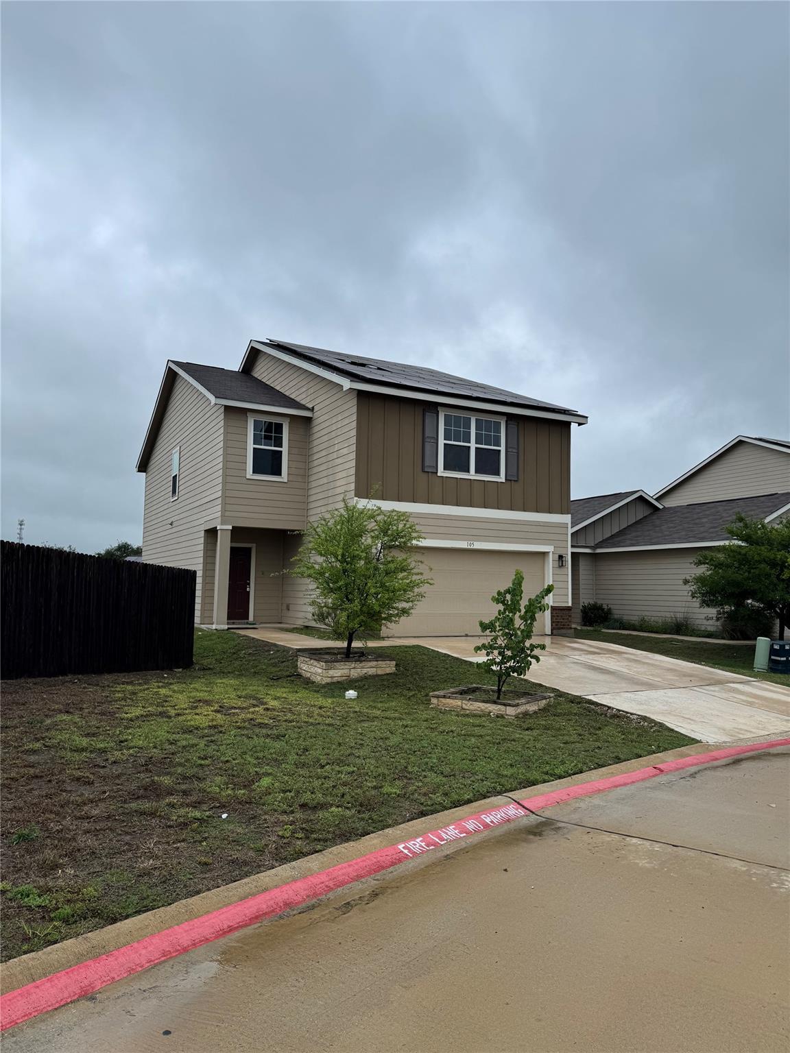 105 Rainey Dr, Jarrell, TX 76537