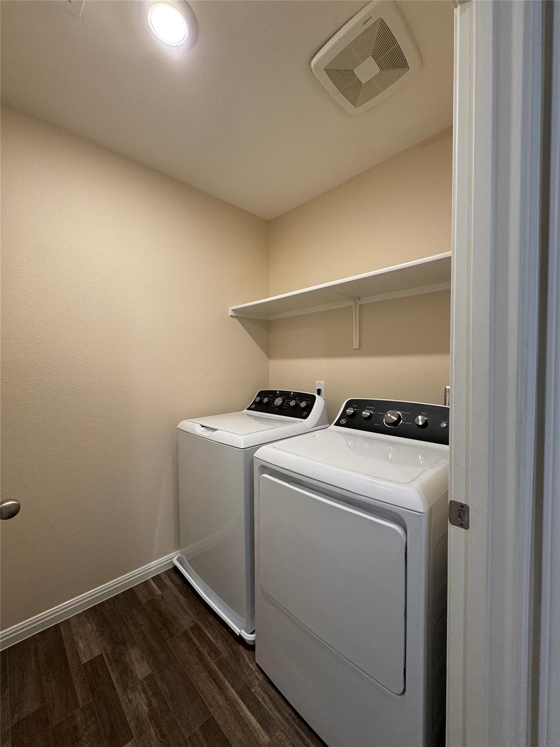 105 Rainey Dr, Jarrell, TX 76537