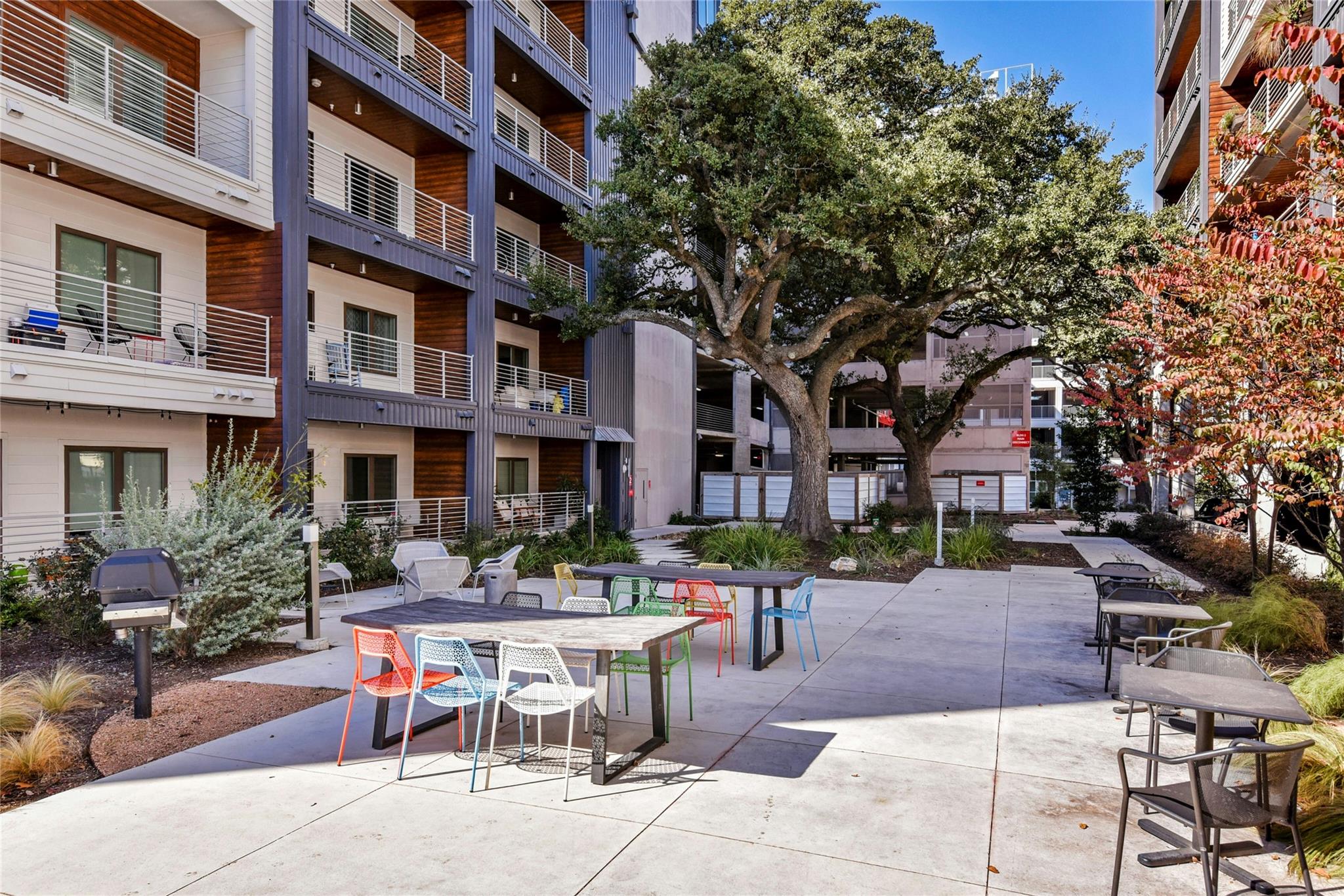 4361 S Congress Ave # 402, Austin, TX 78745
