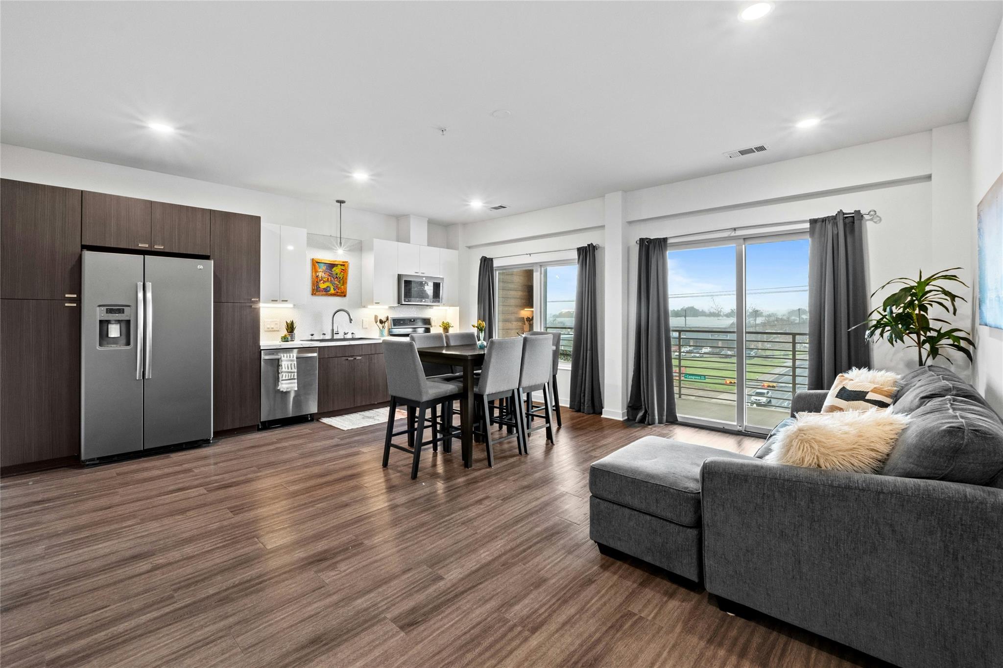 4361 S Congress Ave # 402, Austin, TX 78745