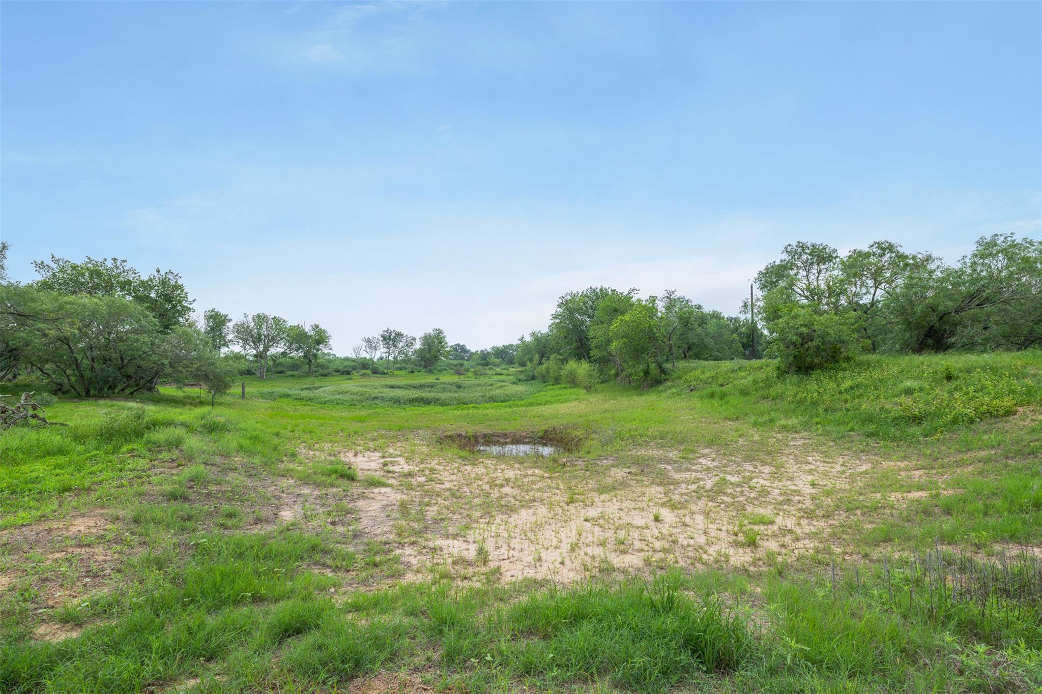 6497 Taylorsville Rd, Dale, TX 78616