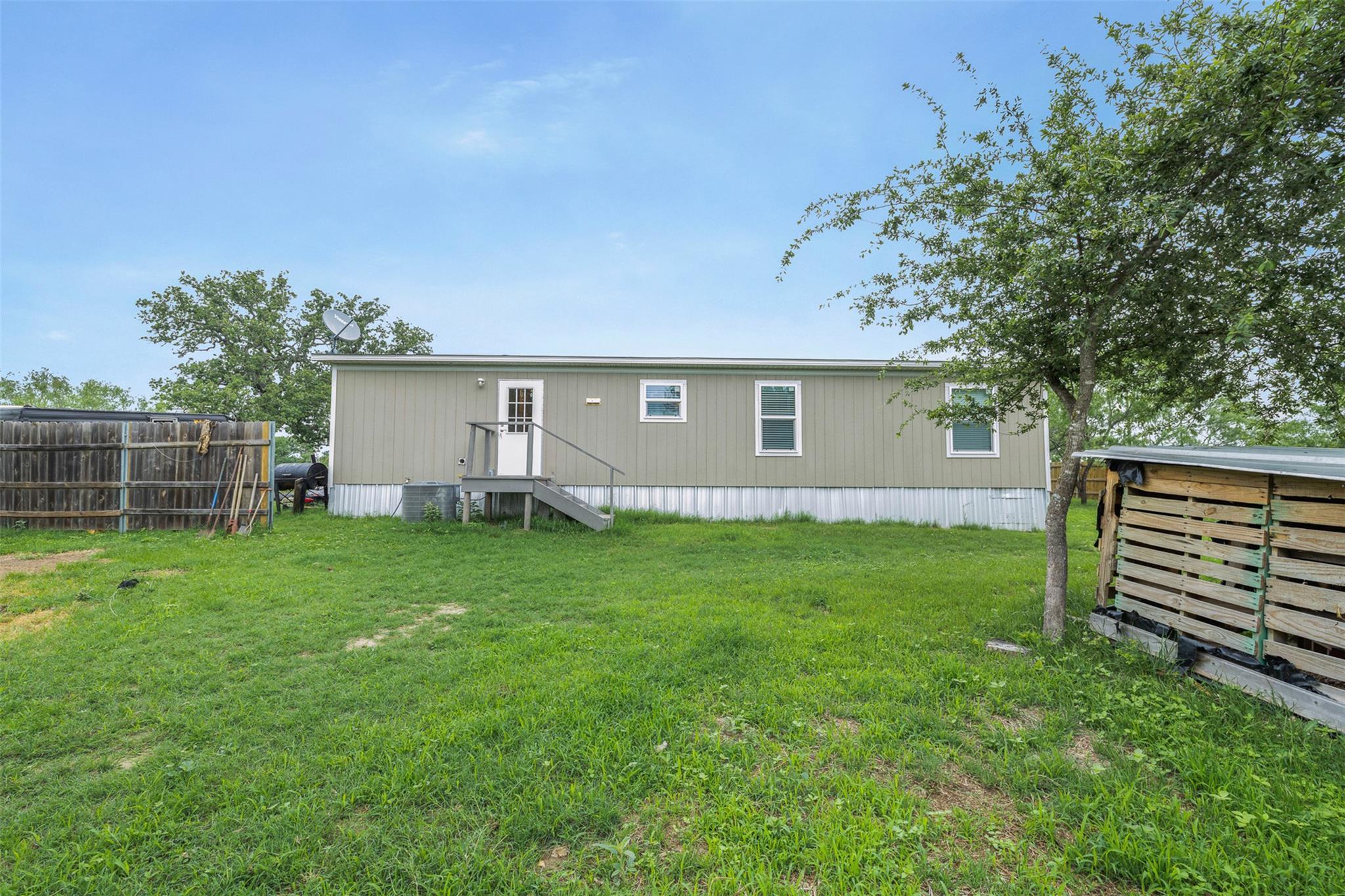 6497 Taylorsville Rd, Dale, TX 78616