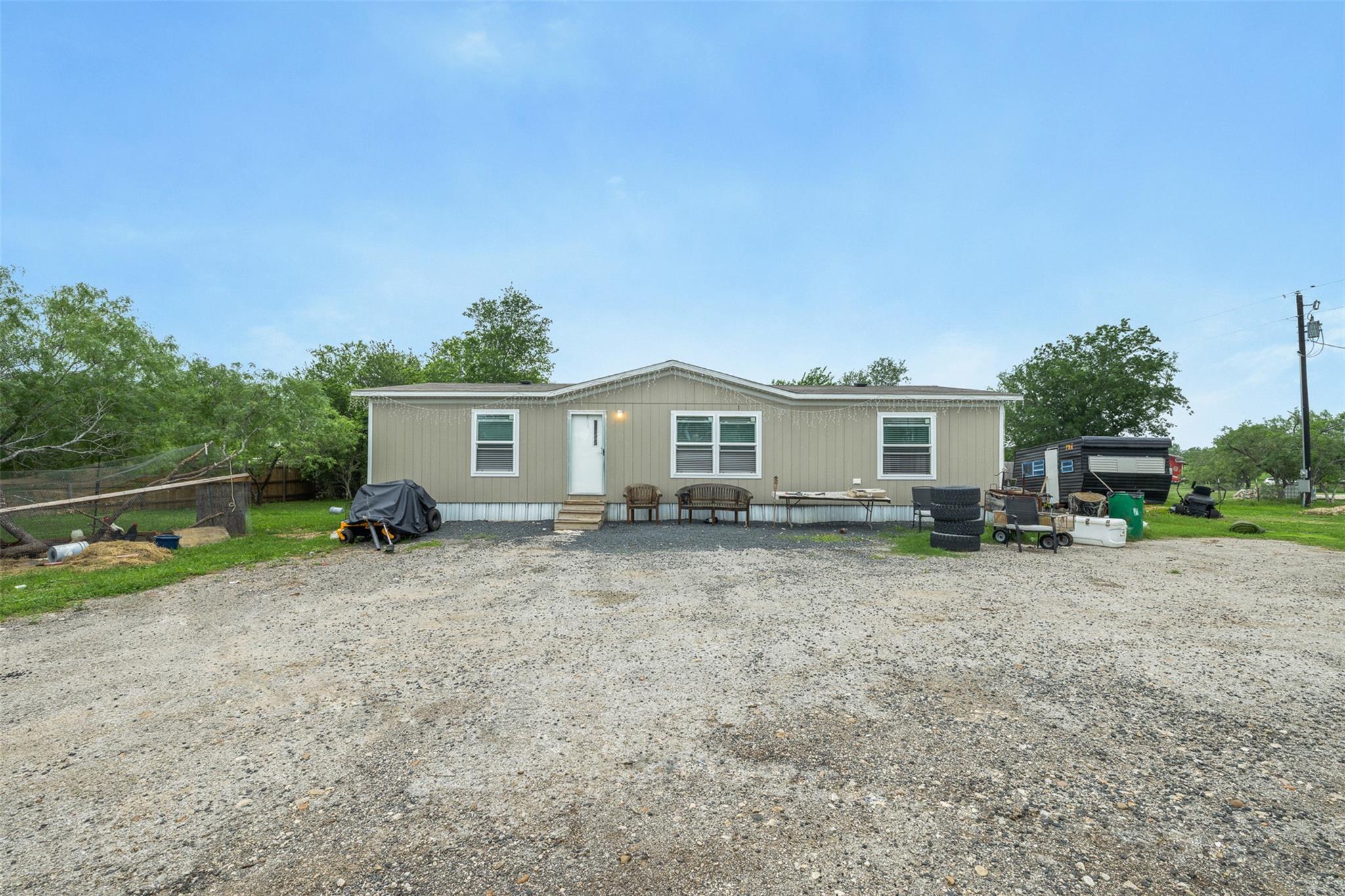 6497 Taylorsville Rd, Dale, TX 78616
