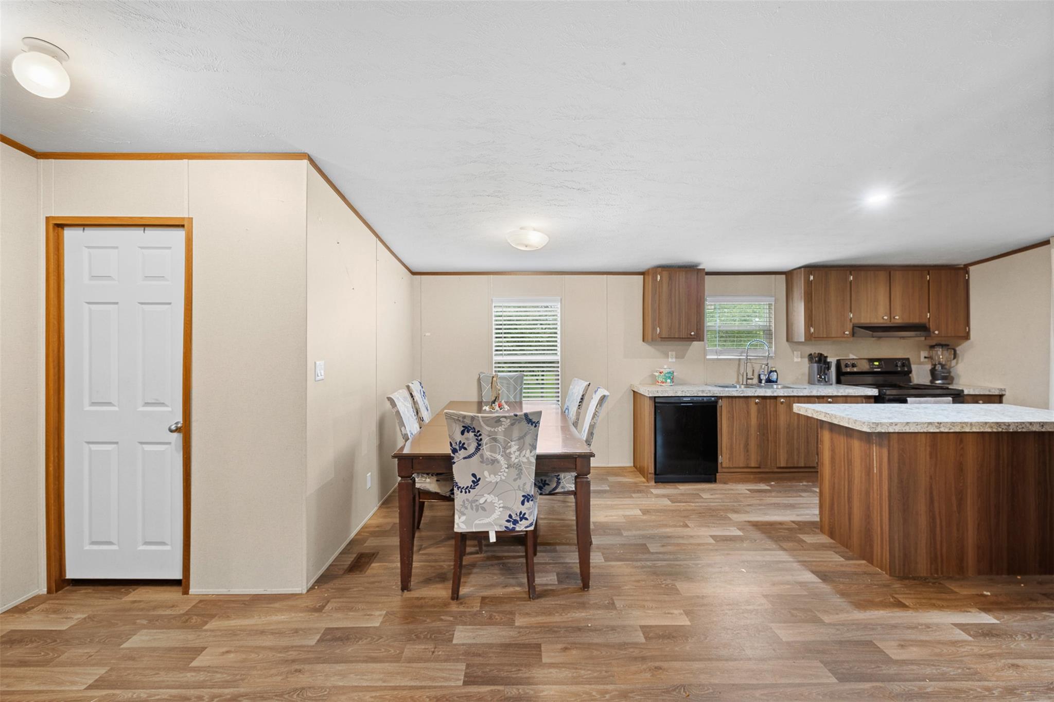 6497 Taylorsville Rd, Dale, TX 78616