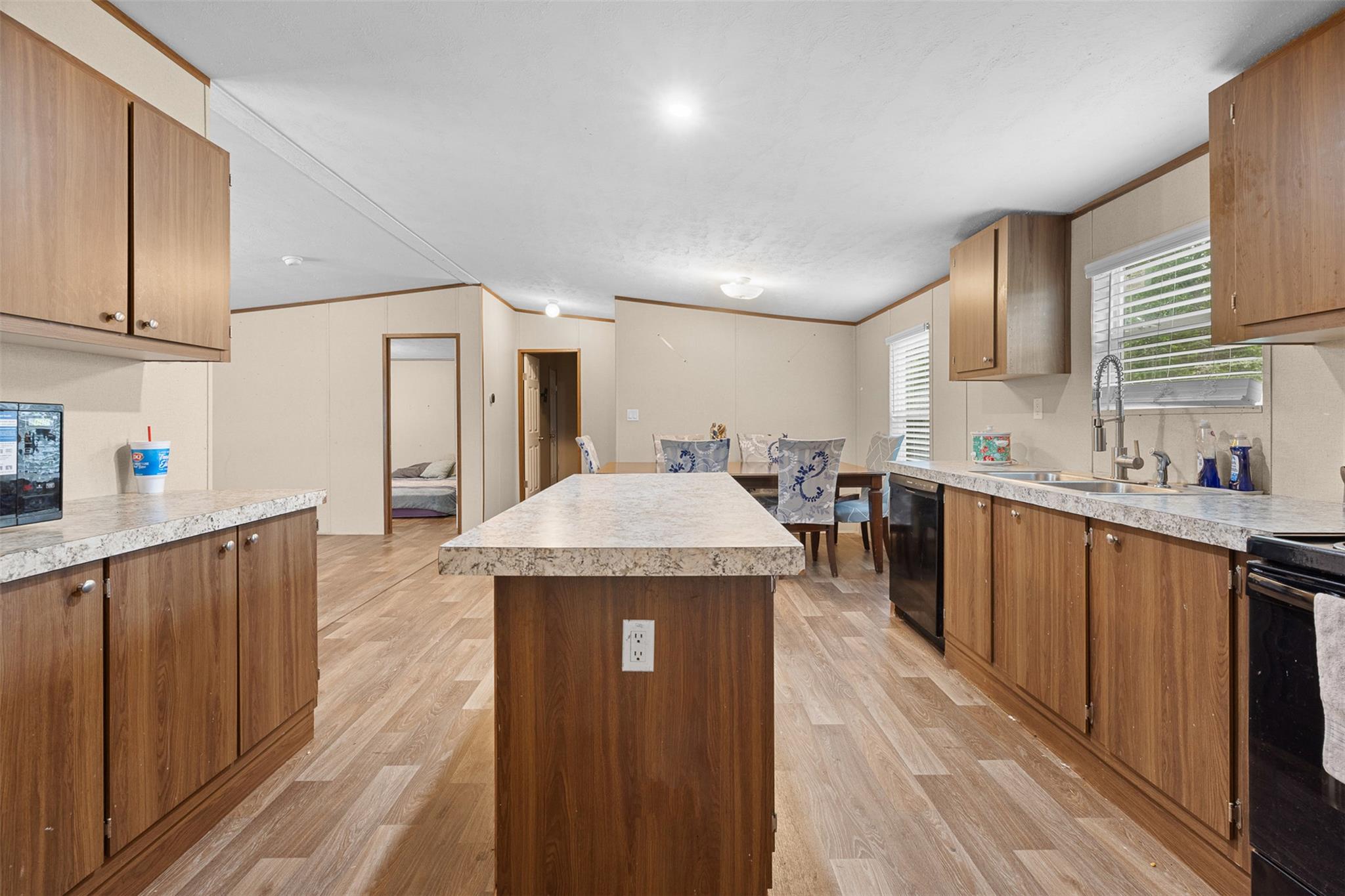 6497 Taylorsville Rd, Dale, TX 78616