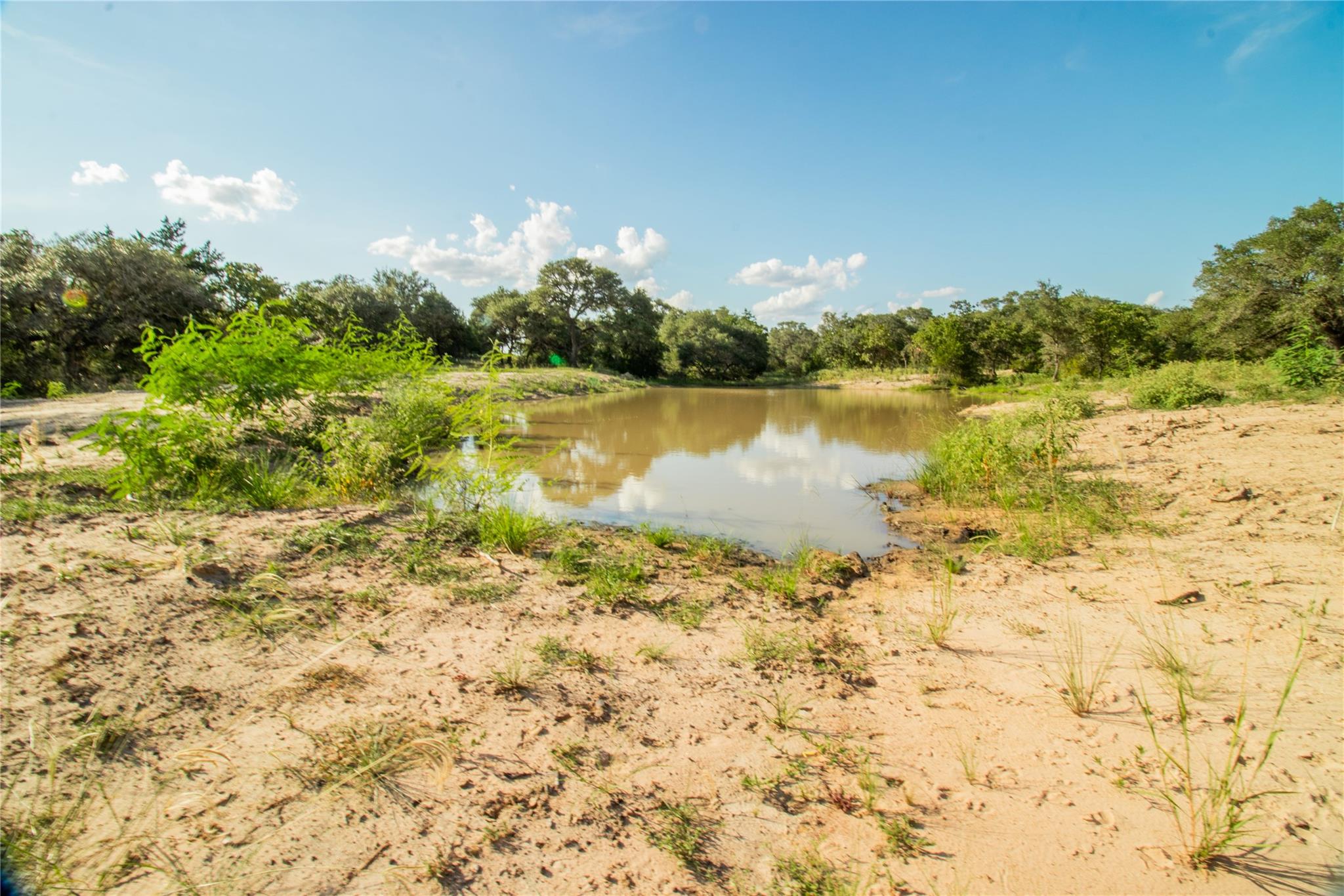 001 County Road 15, Hallettsville, TX 77964