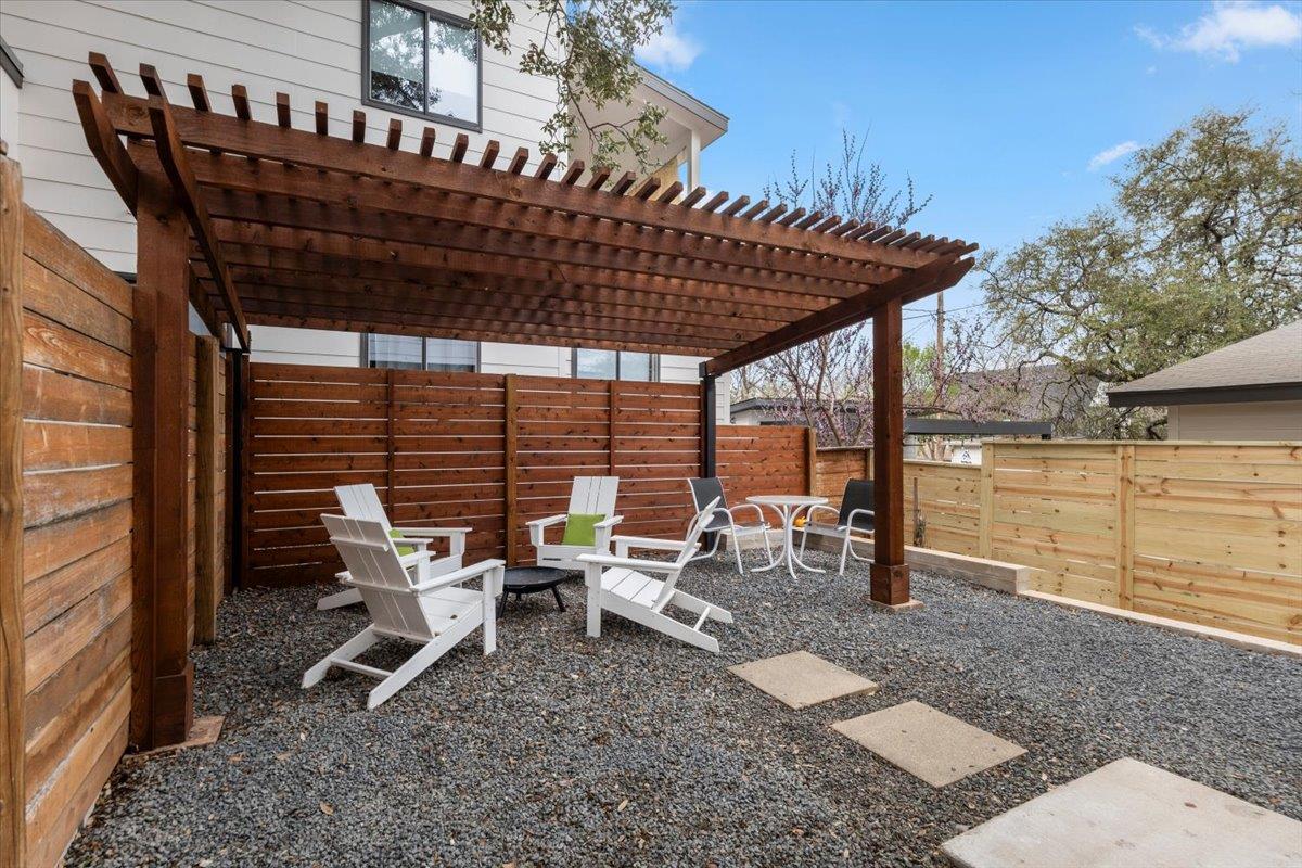 115 Havana St # A, Austin, TX 78704