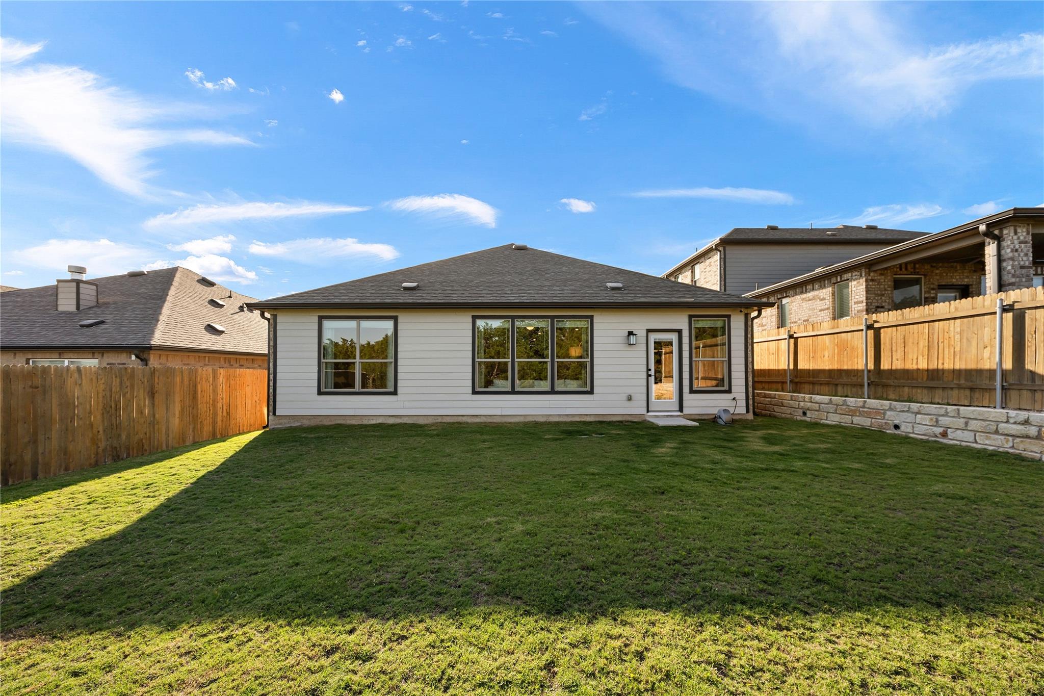 7005 Harvest Trail Dr, Austin, TX 78736