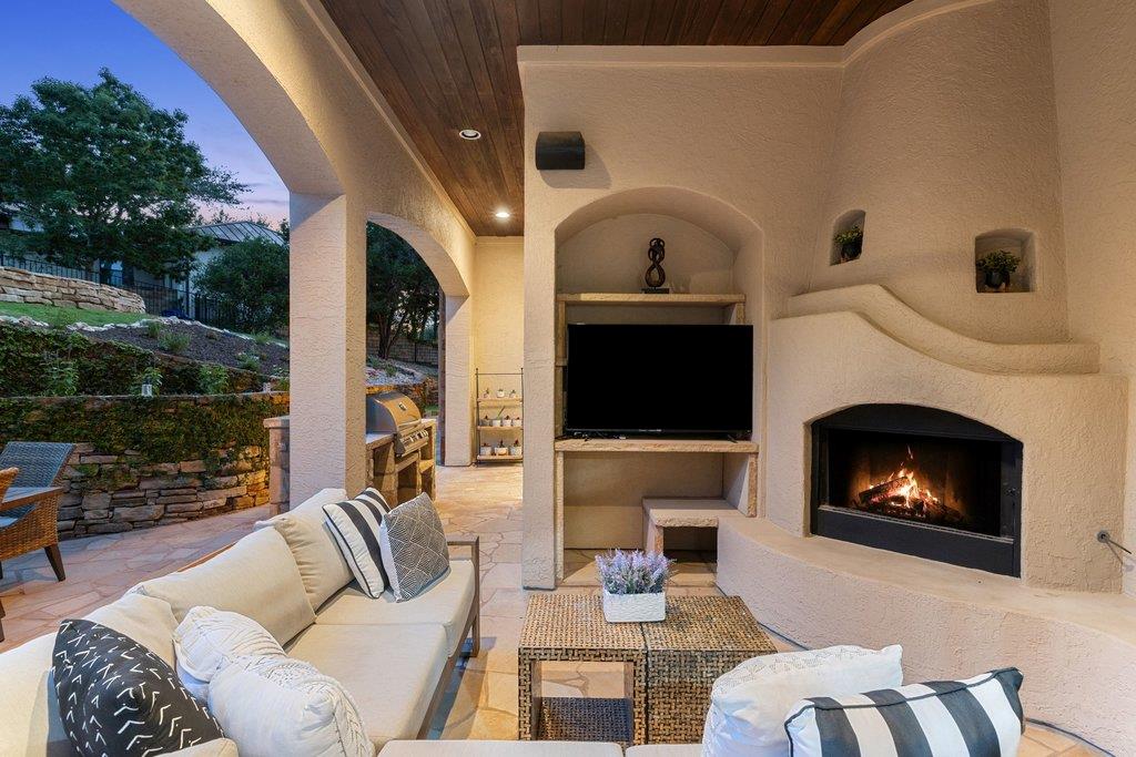 4801 PECAN CHASE, Austin, TX 78738