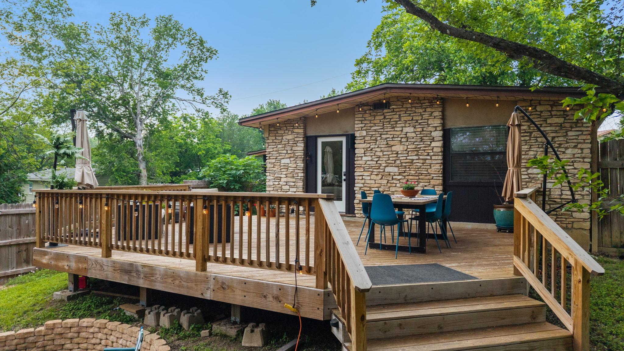 1413 S Redondo Dr, Austin, TX 78721
