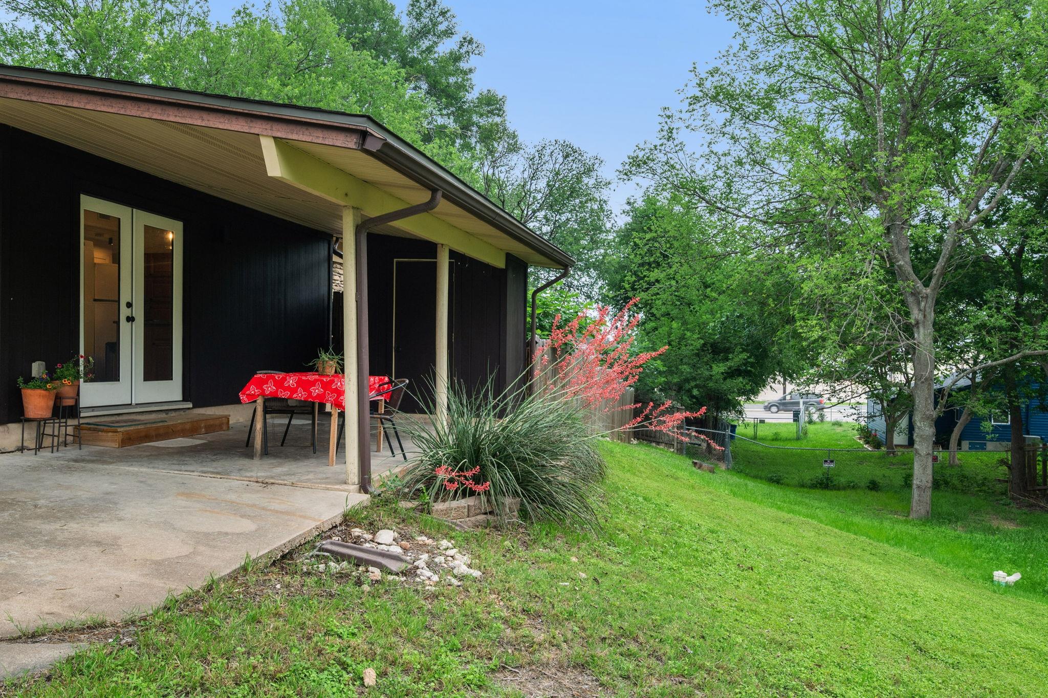 1413 S Redondo Dr, Austin, TX 78721