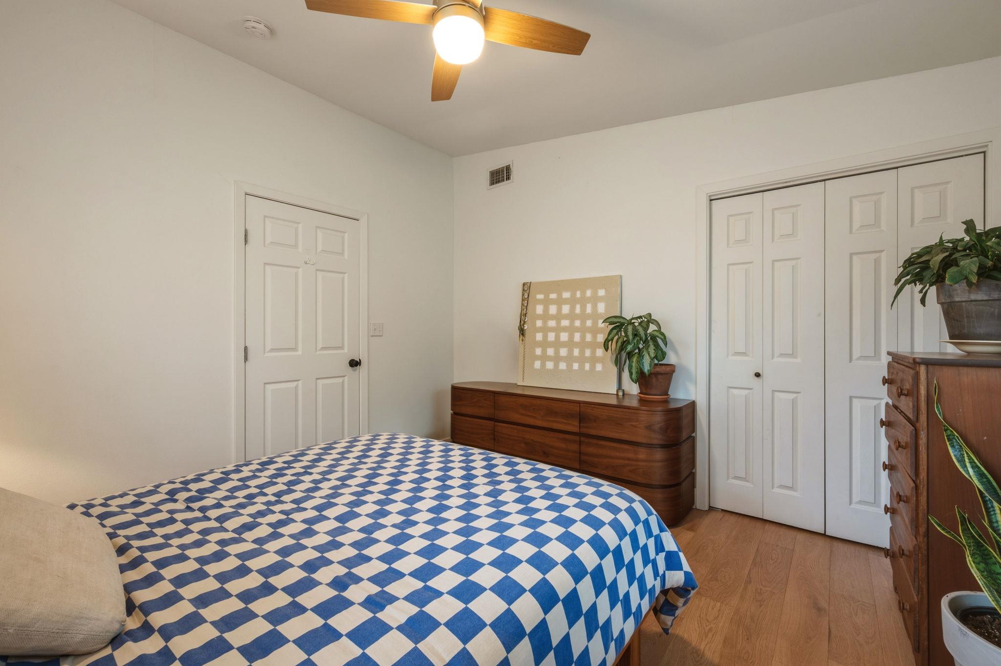 1413 S Redondo Dr, Austin, TX 78721