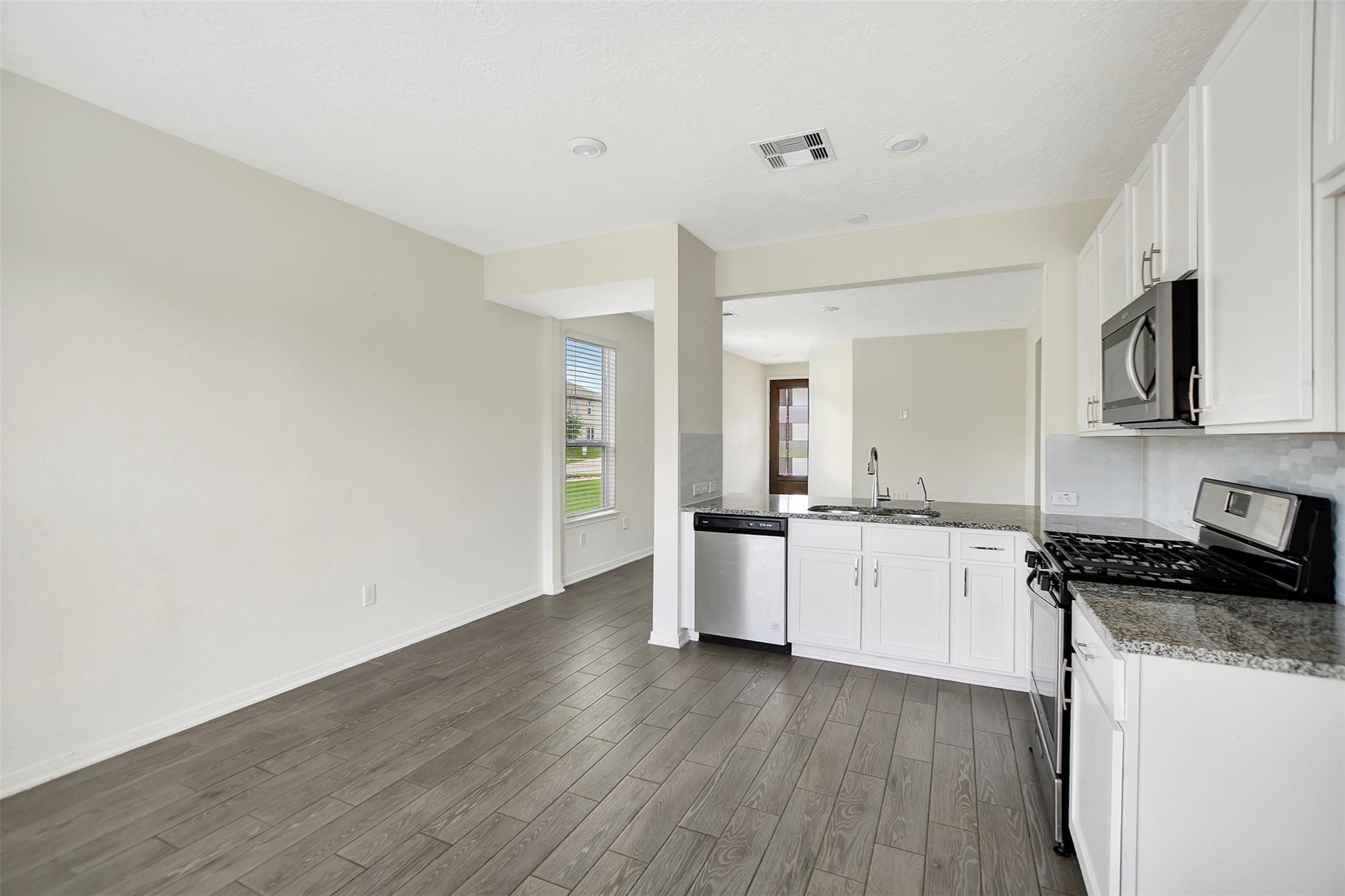 41523 Stampede Stream Dr, Magnolia, TX 77354