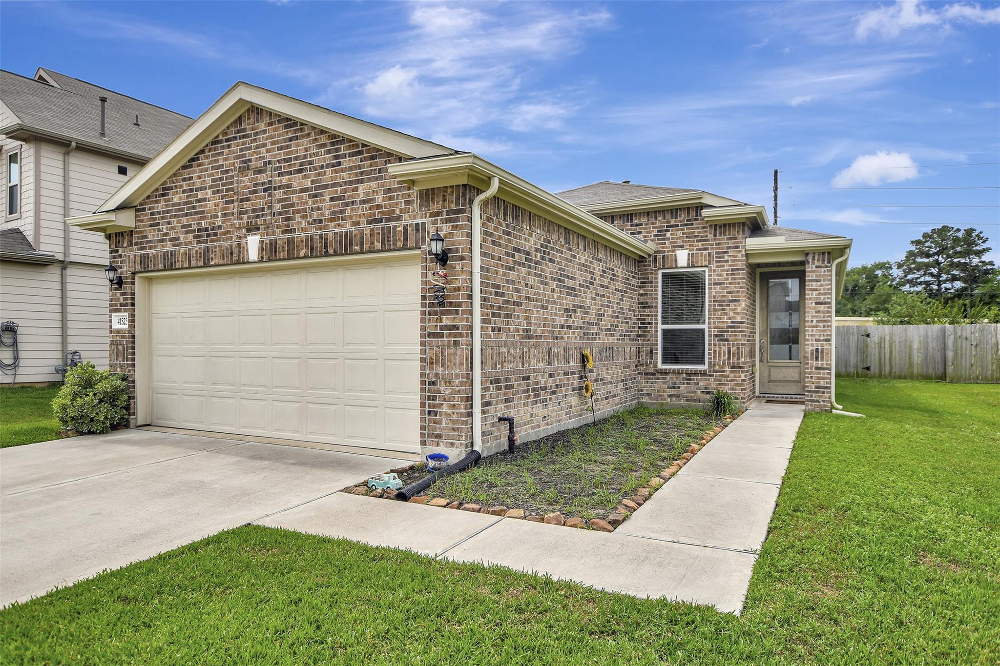 41523 Stampede Stream Dr, Magnolia, TX 77354