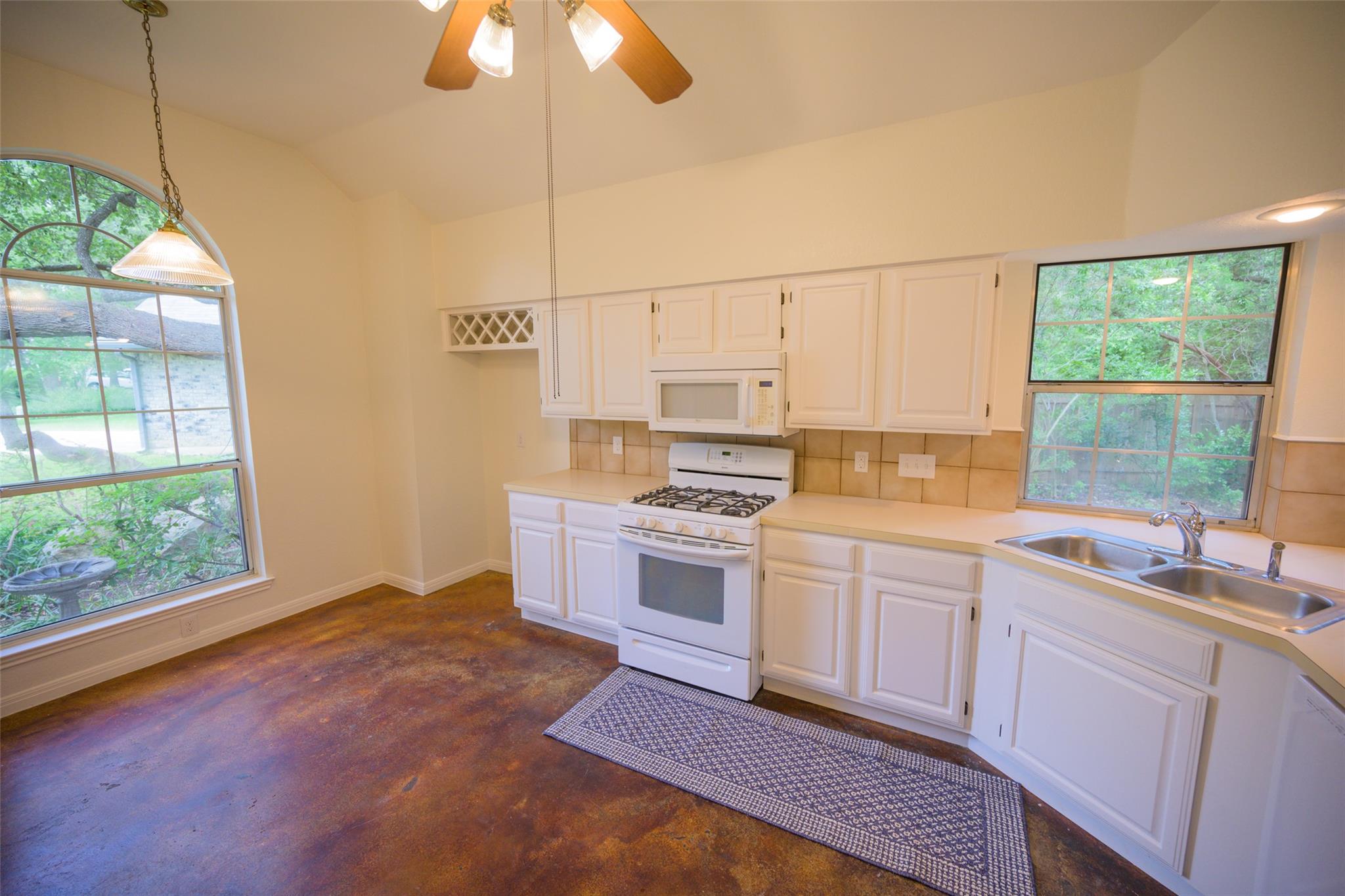 6000 La Naranja Ln, Austin, TX 78749