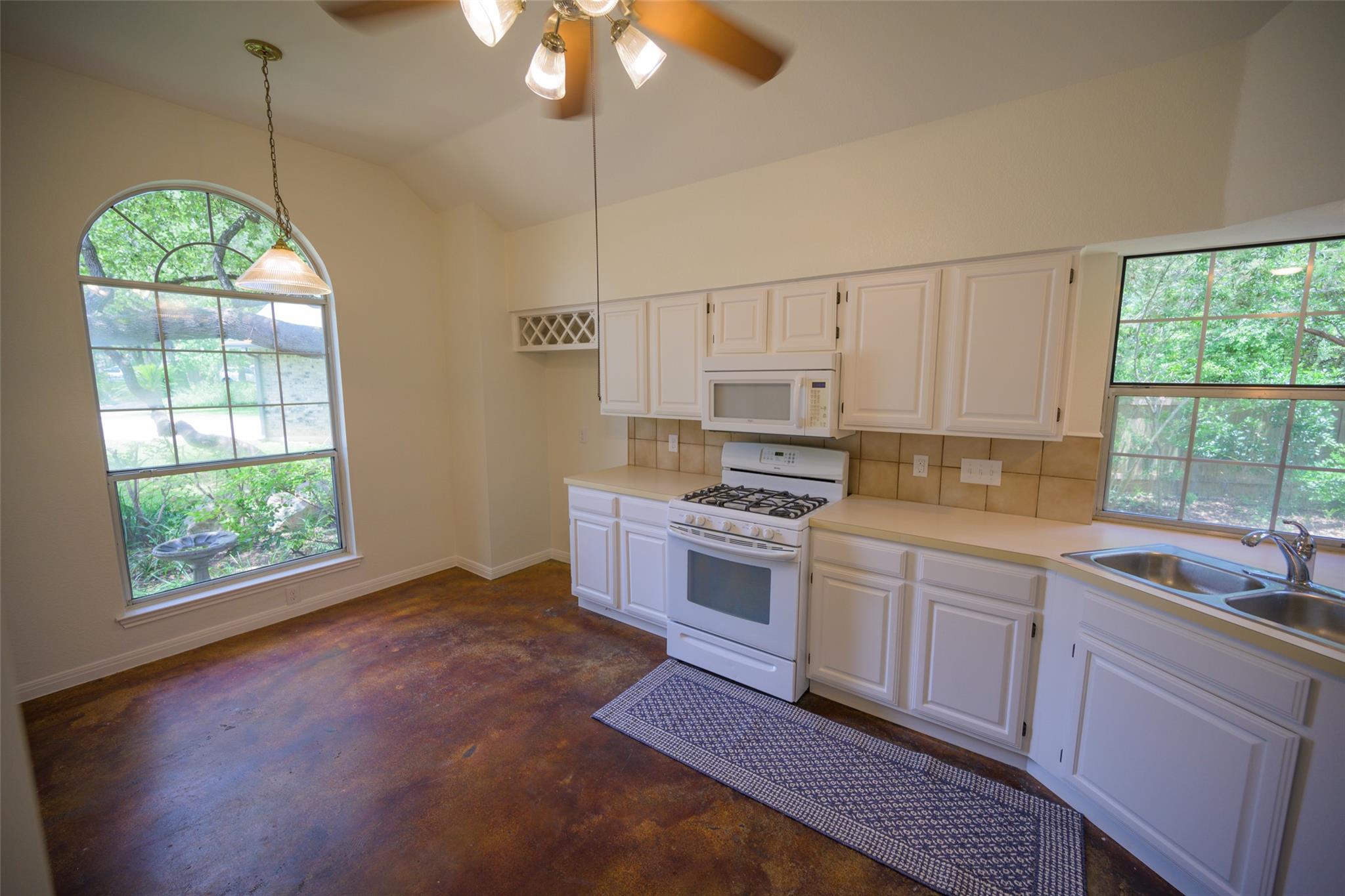 6000 La Naranja Ln, Austin, TX 78749