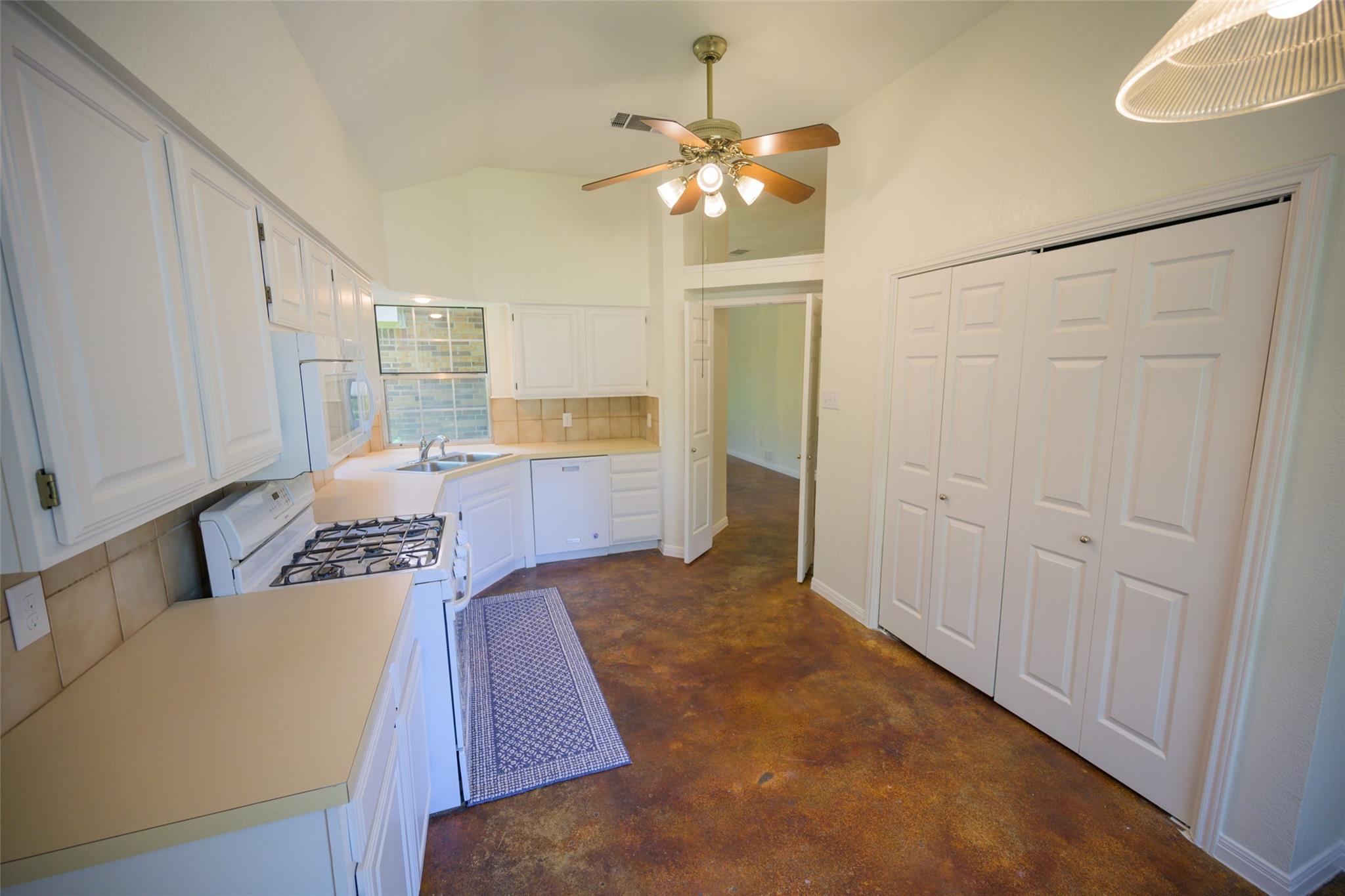 6000 La Naranja Ln, Austin, TX 78749