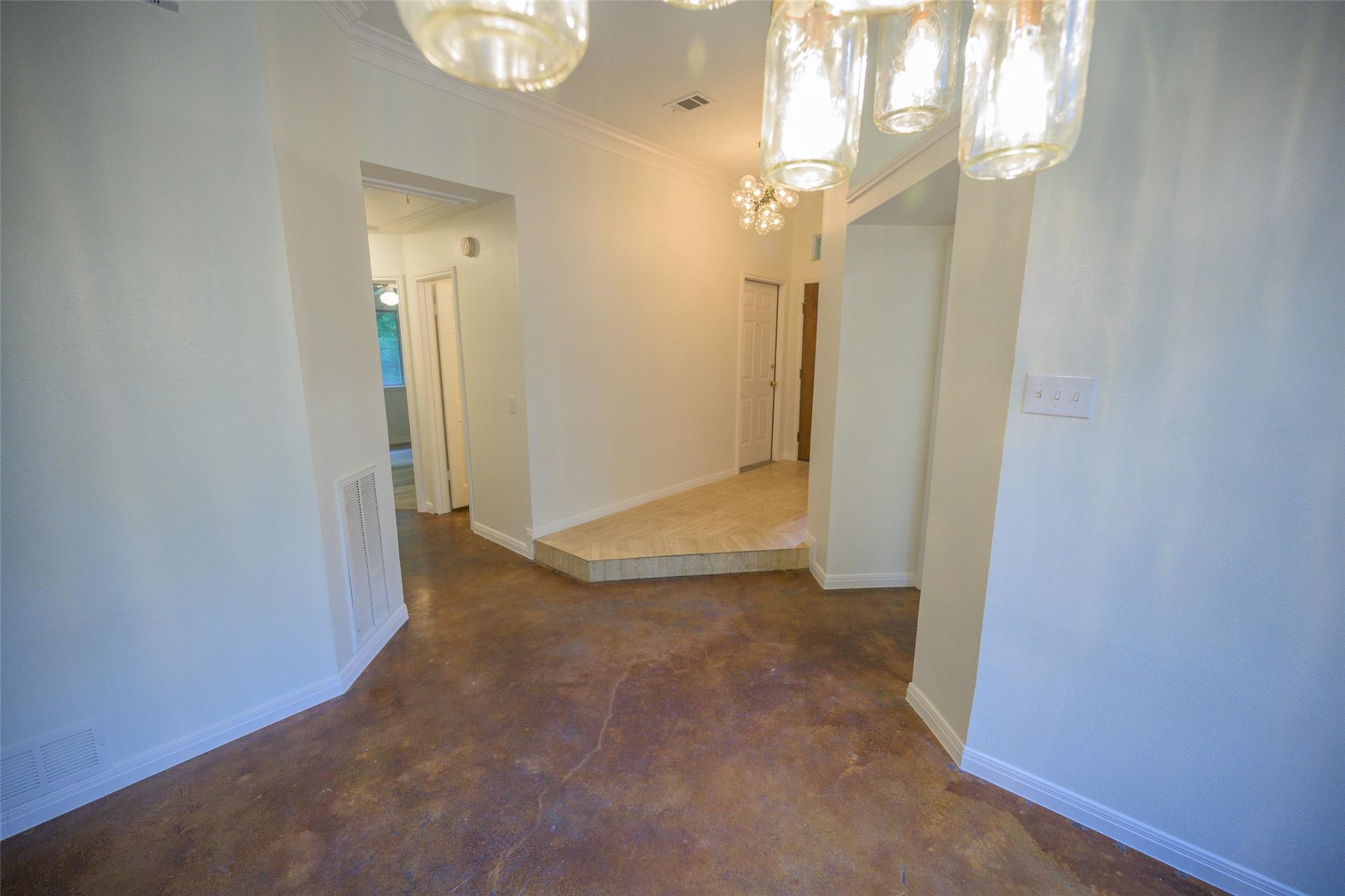 6000 La Naranja Ln, Austin, TX 78749