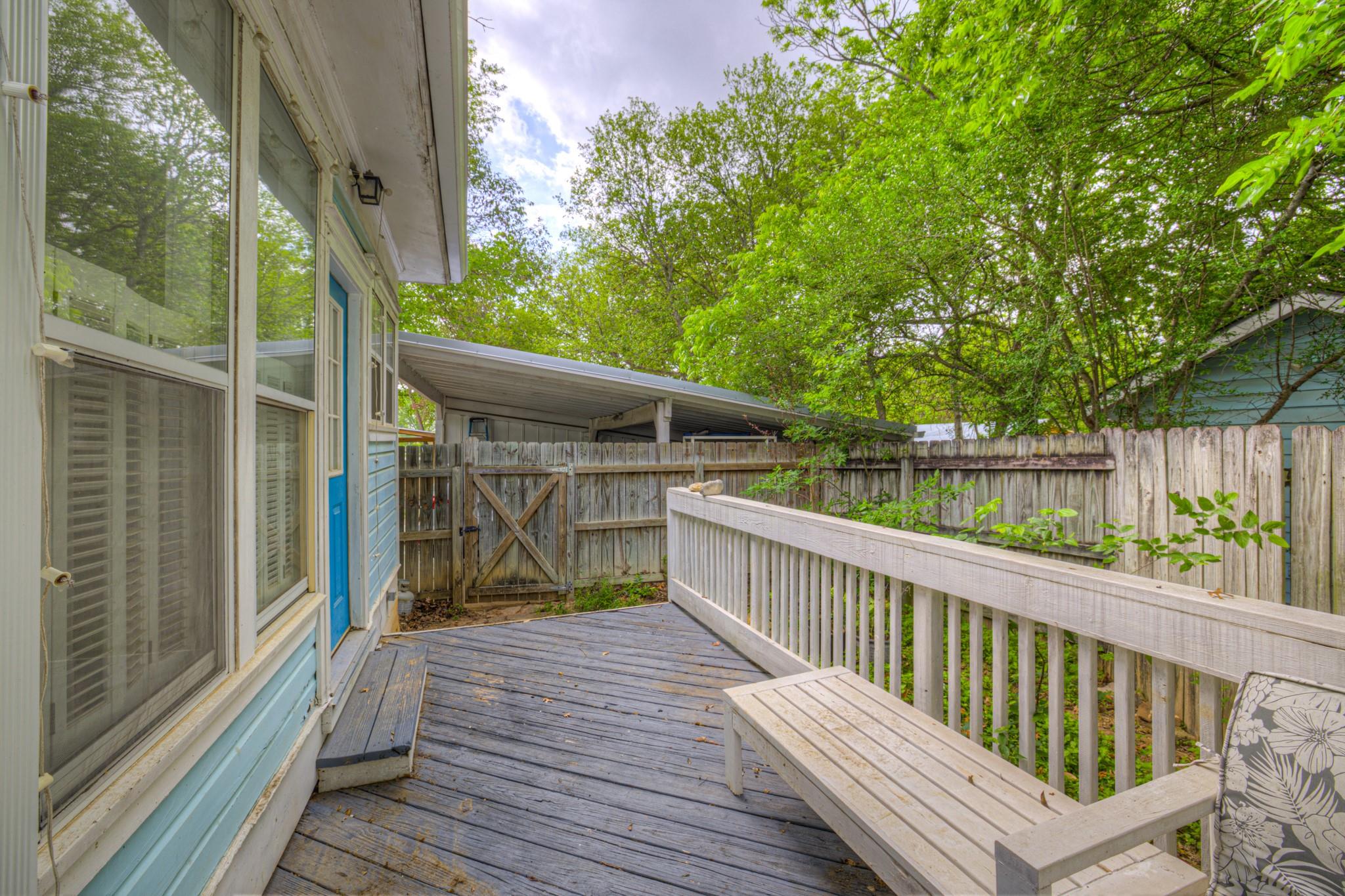 223 N Bishop St, San Marcos, TX 78666