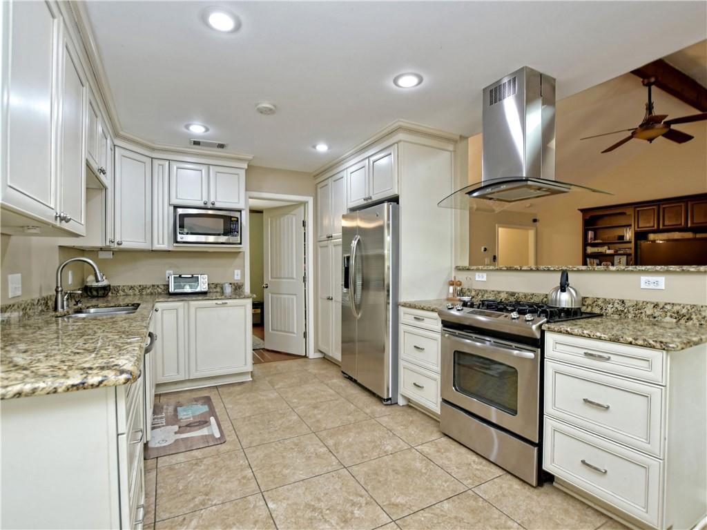 11315 Alhambra Dr, Austin, TX 78759