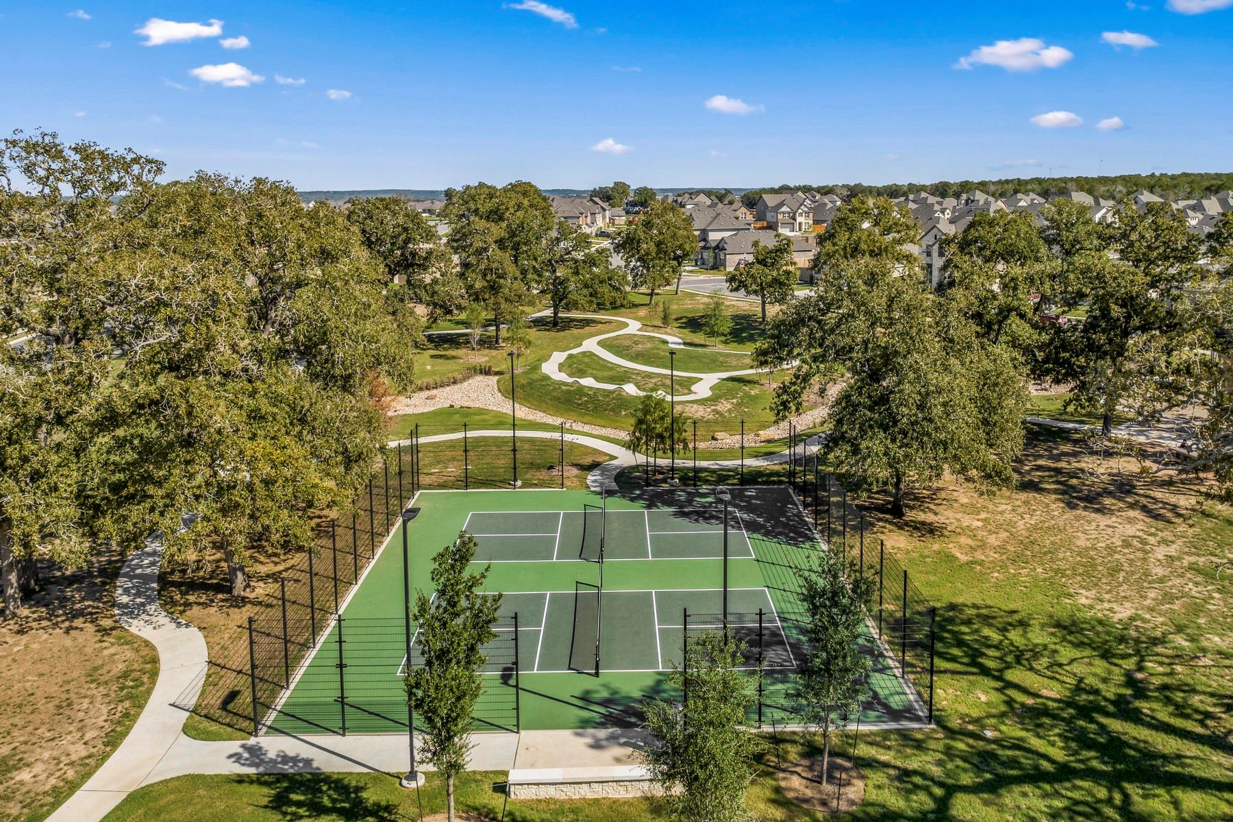 120 Periwinkle Ln, Bastrop, TX 78602