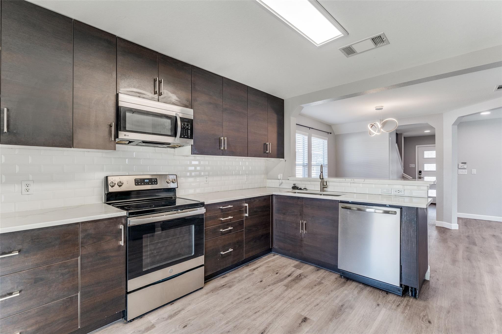 1408 Poppy Seed Ln, Austin, TX 78741