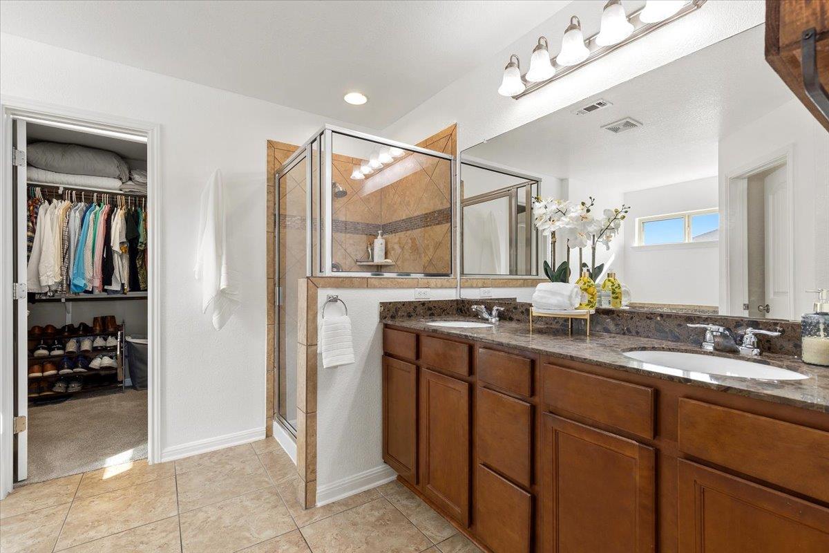561 Stone View Trl, Austin, TX 78737