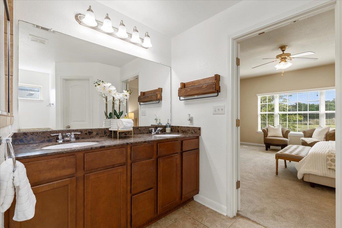 561 Stone View Trl, Austin, TX 78737