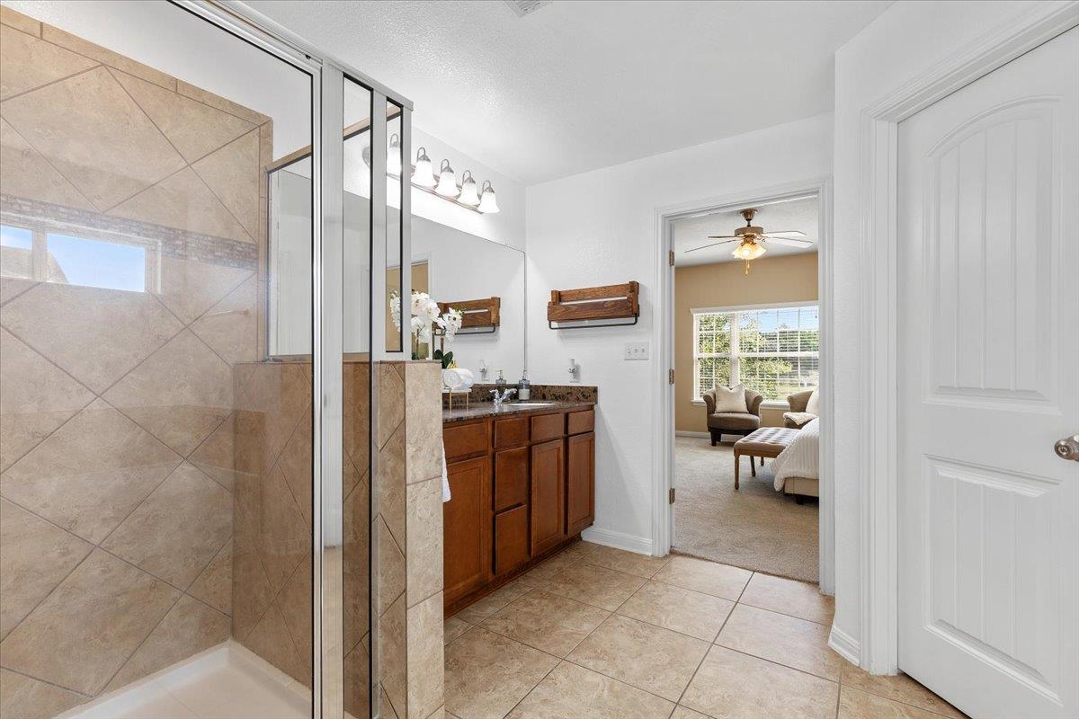 561 Stone View Trl, Austin, TX 78737
