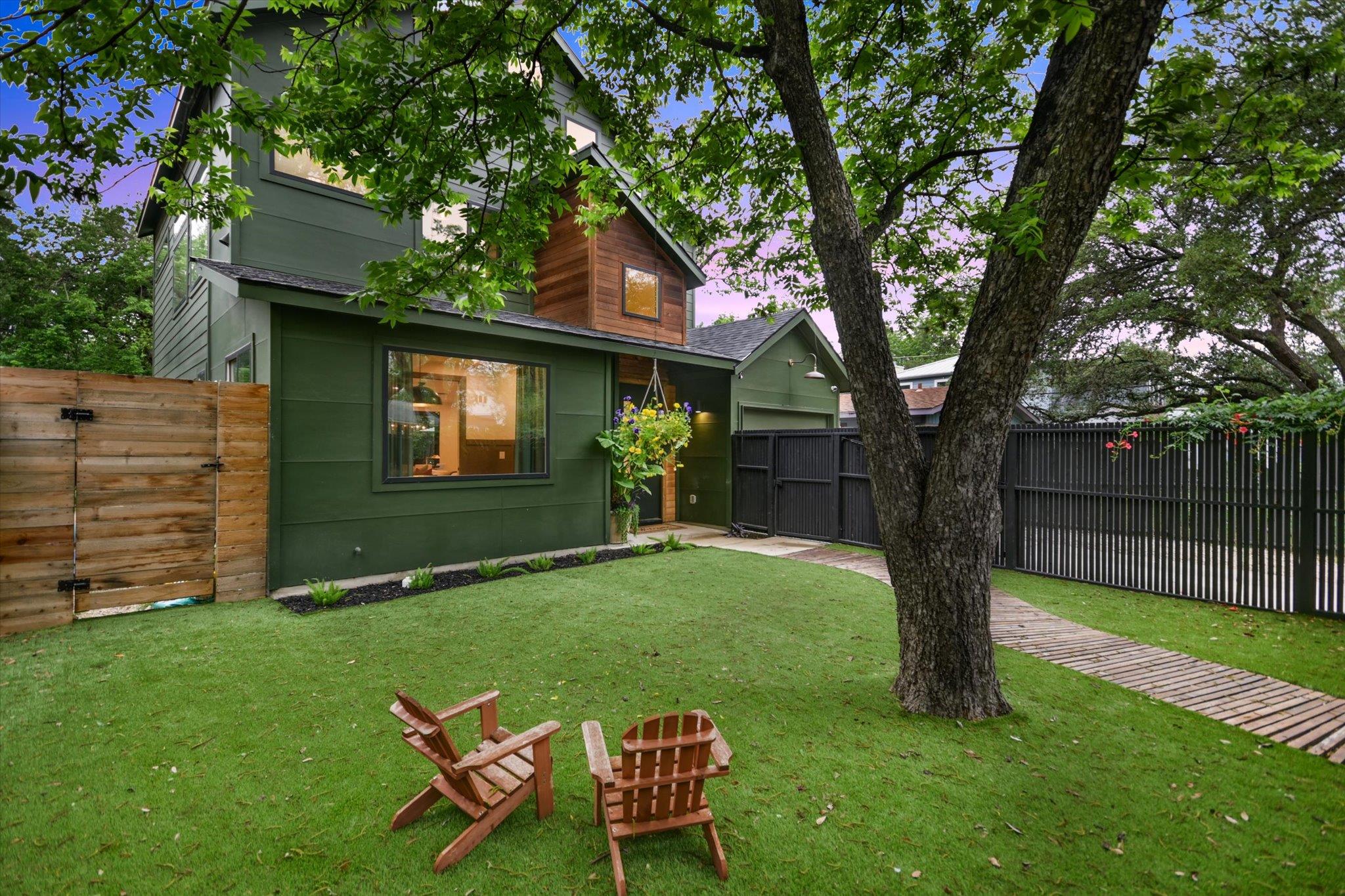 2806 Brinwood Ave, Austin, TX 78704