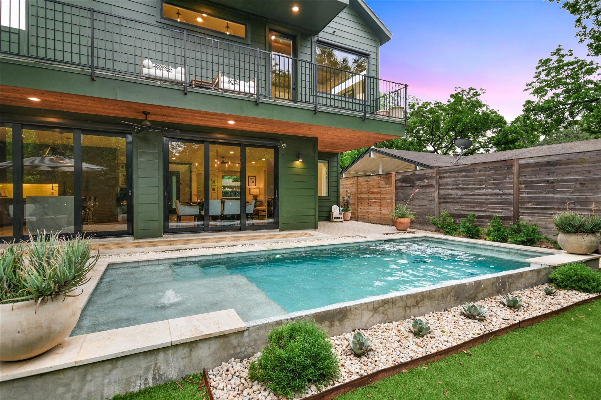 2806 Brinwood Ave, Austin, TX 78704