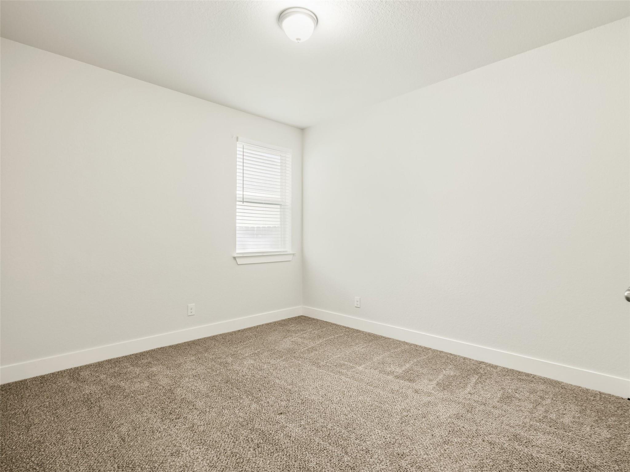 203 Winston Dr, Fredericksburg, TX 78624
