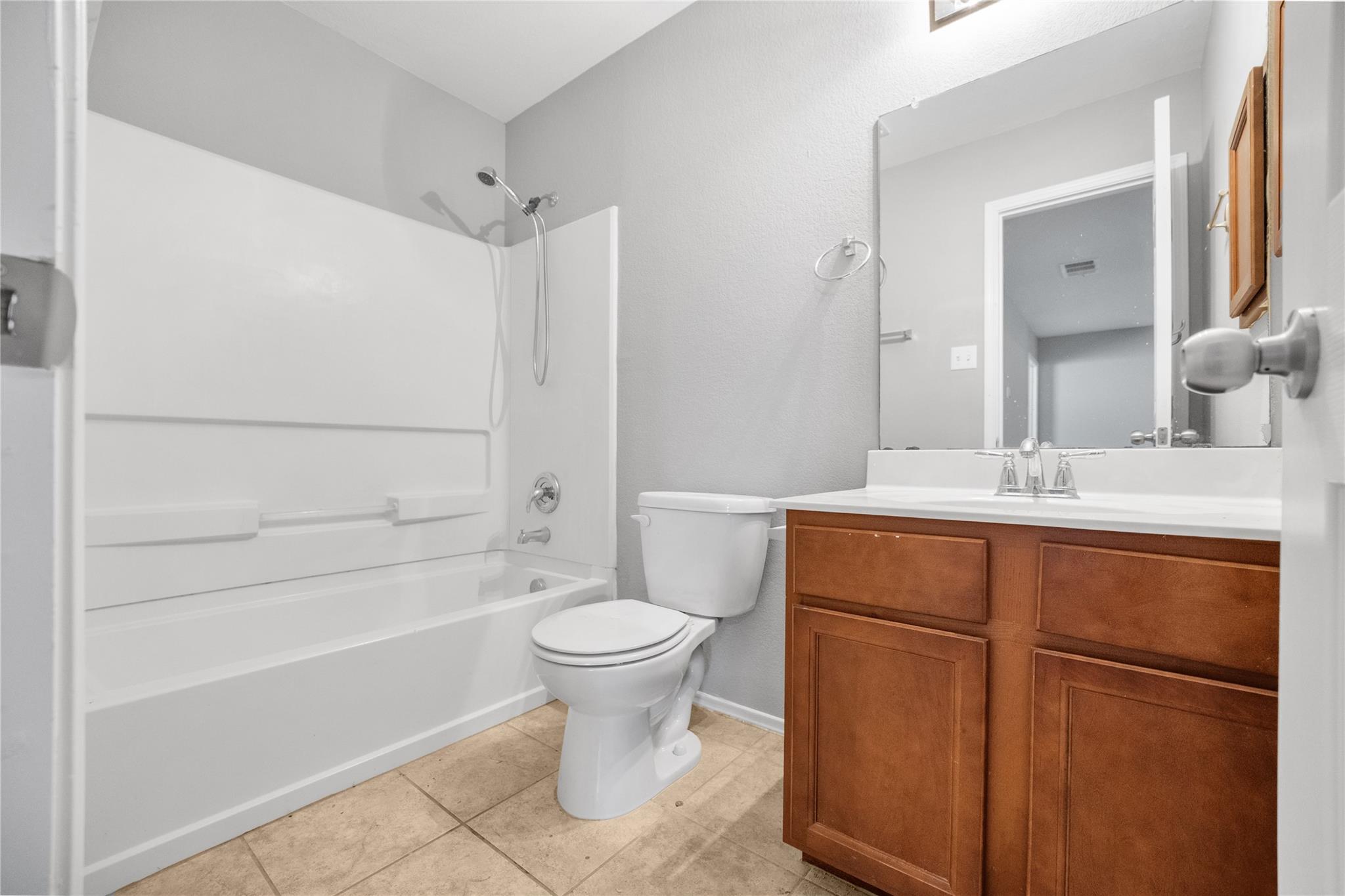 304 Kingfisher Ln, Leander, TX 78641