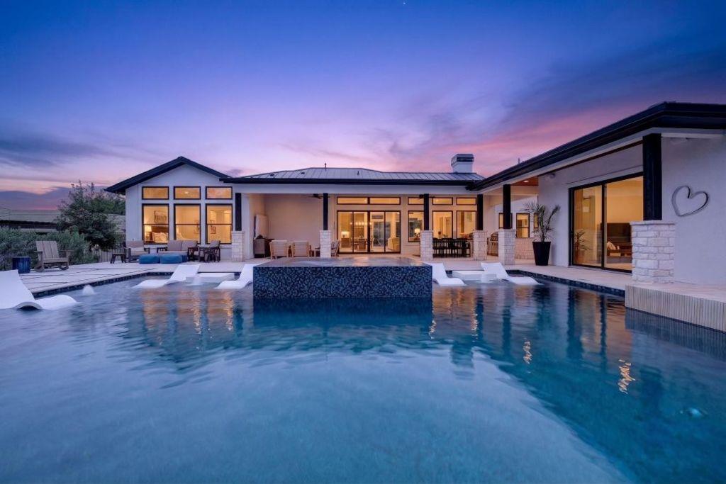 2902 Bay West Blvd, Horseshoe Bay, TX 78657