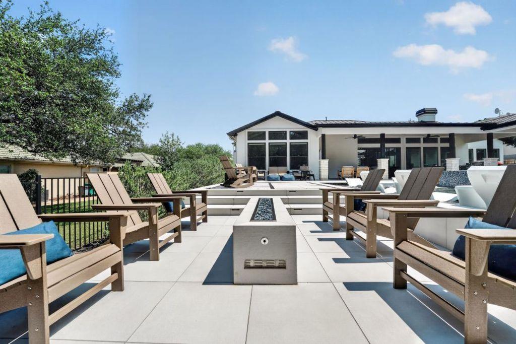 2902 Bay West Blvd, Horseshoe Bay, TX 78657