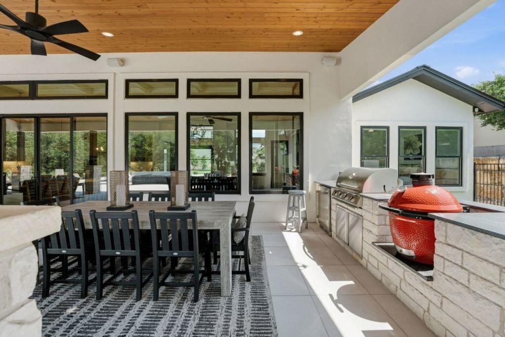 2902 Bay West Blvd, Horseshoe Bay, TX 78657