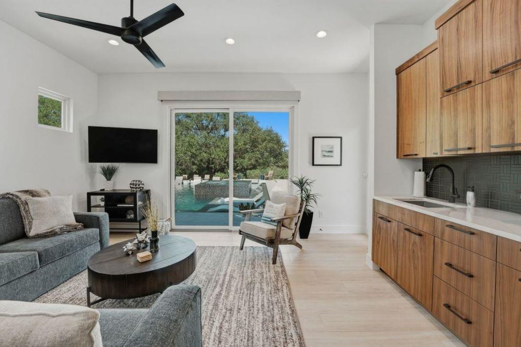 2902 Bay West Blvd, Horseshoe Bay, TX 78657