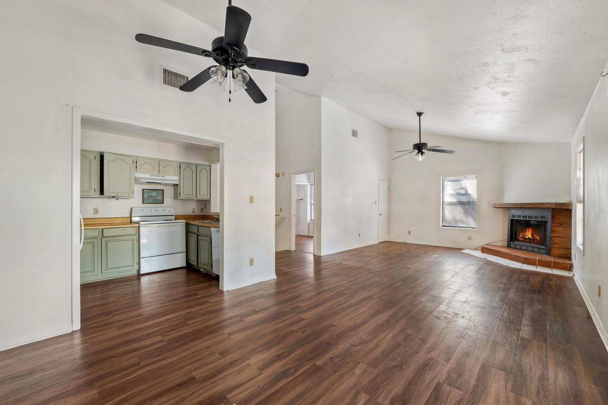 903-905 Hillyer St, San Marcos, TX 78666