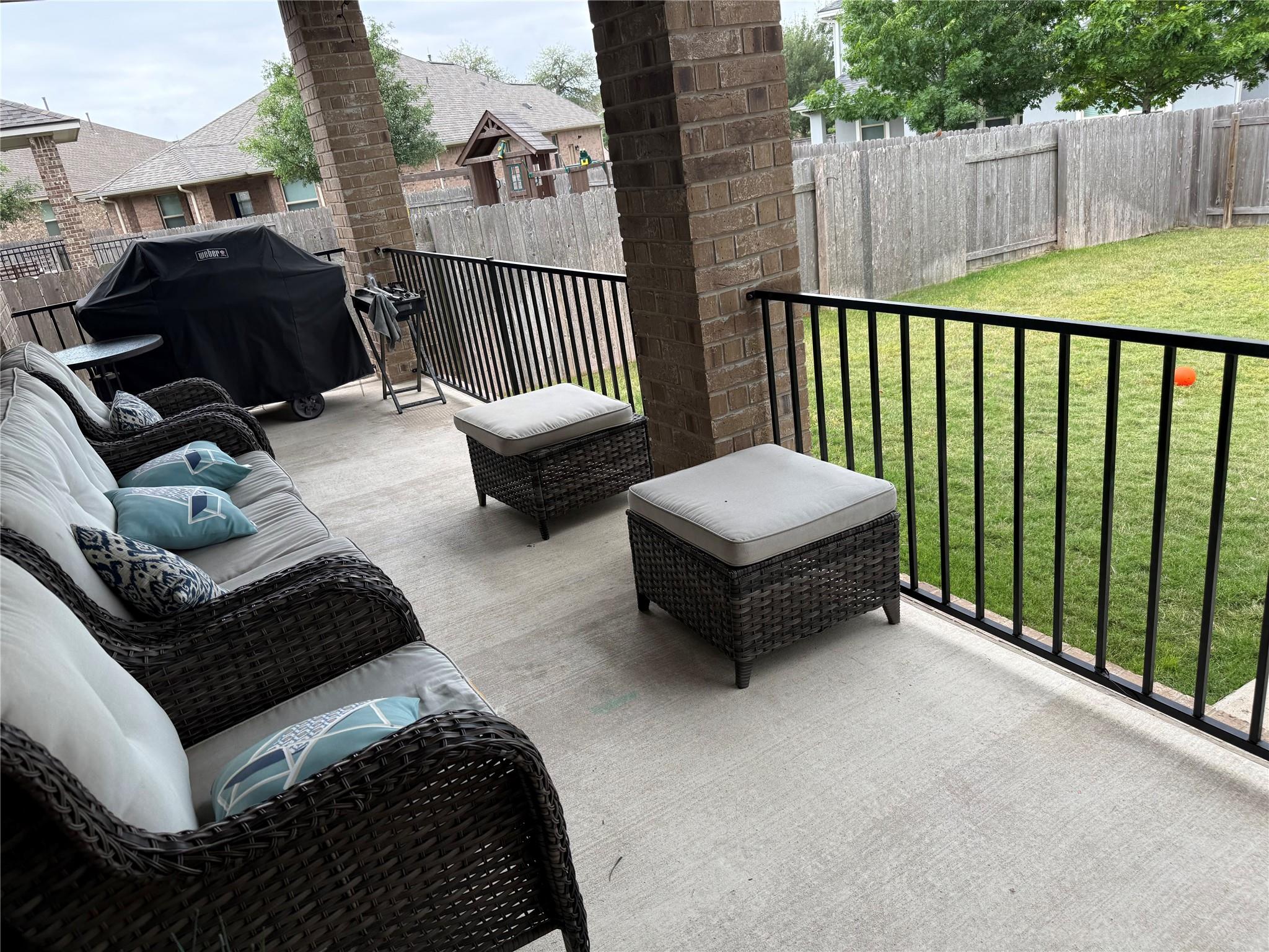 2917 Coral Valley Dr, Leander, TX 78641