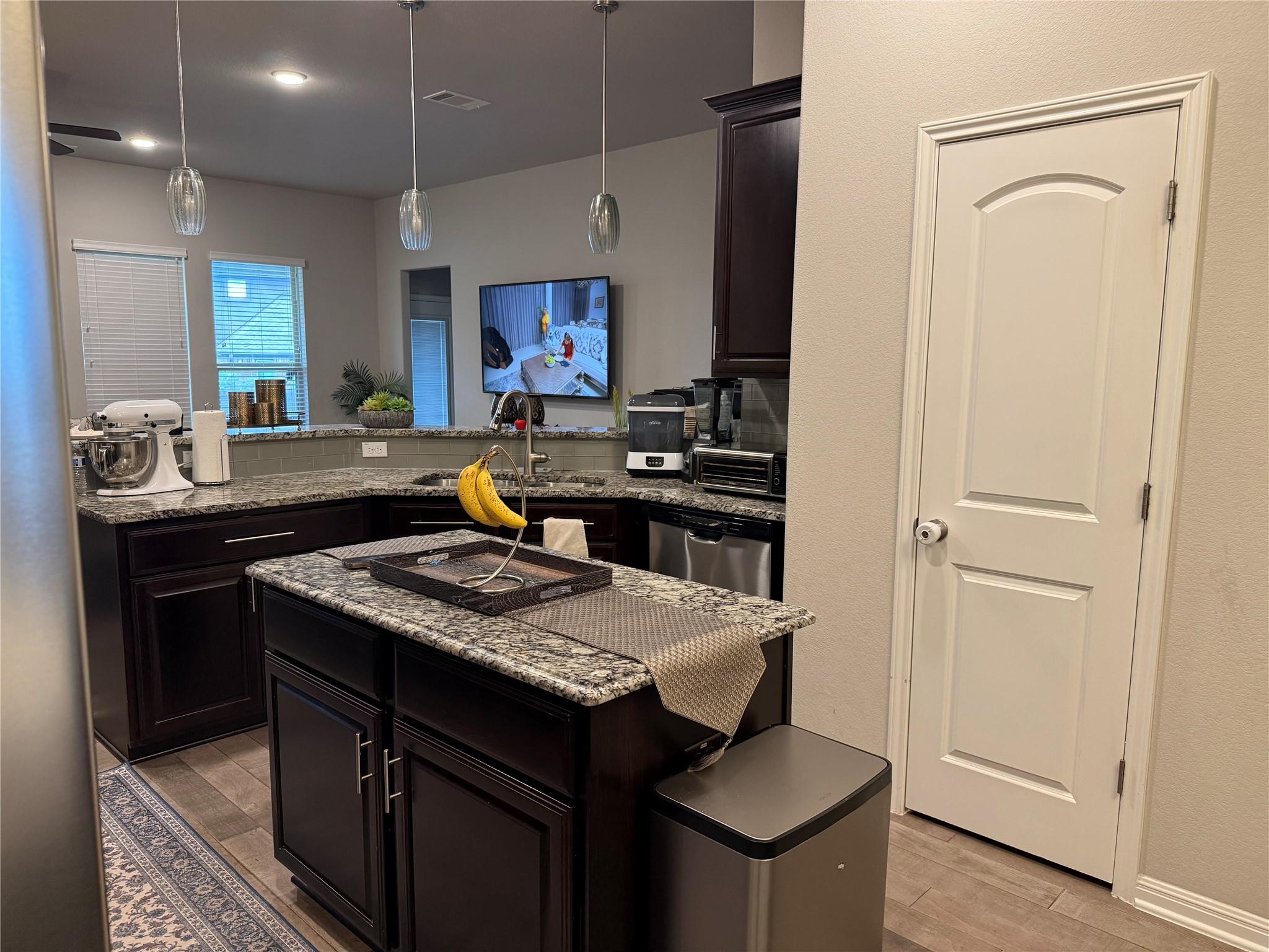 2917 Coral Valley Dr, Leander, TX 78641
