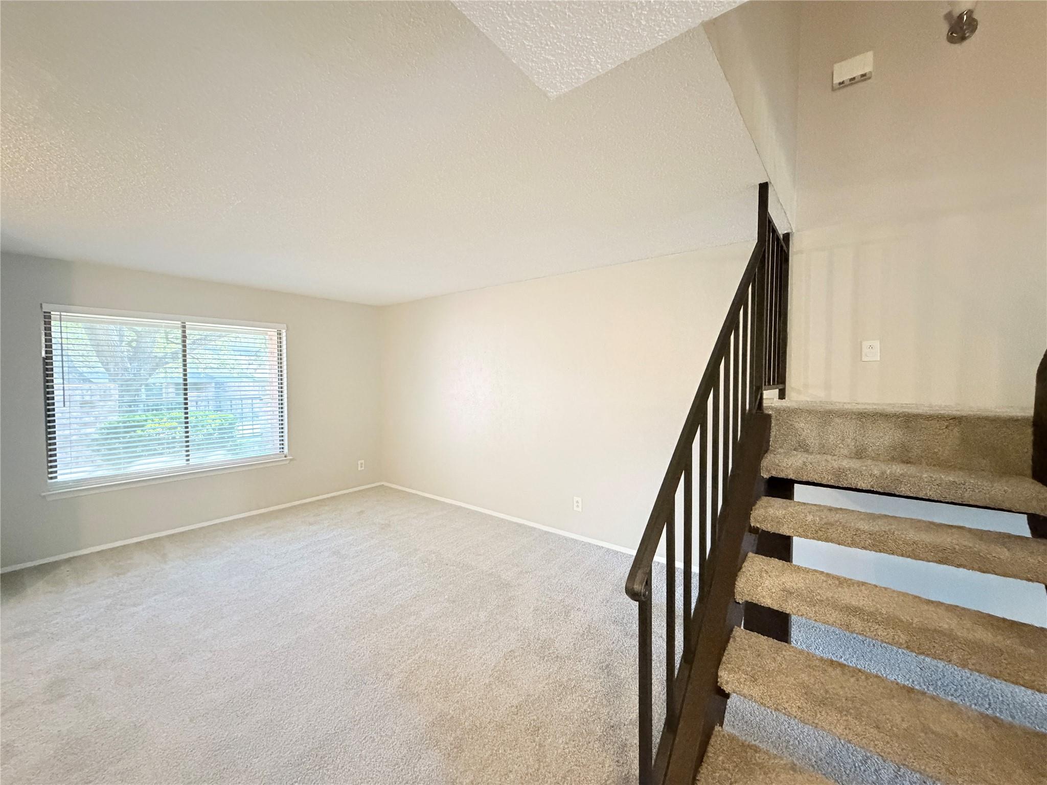 9626 Covey Ridge Ln, Austin, TX 78758