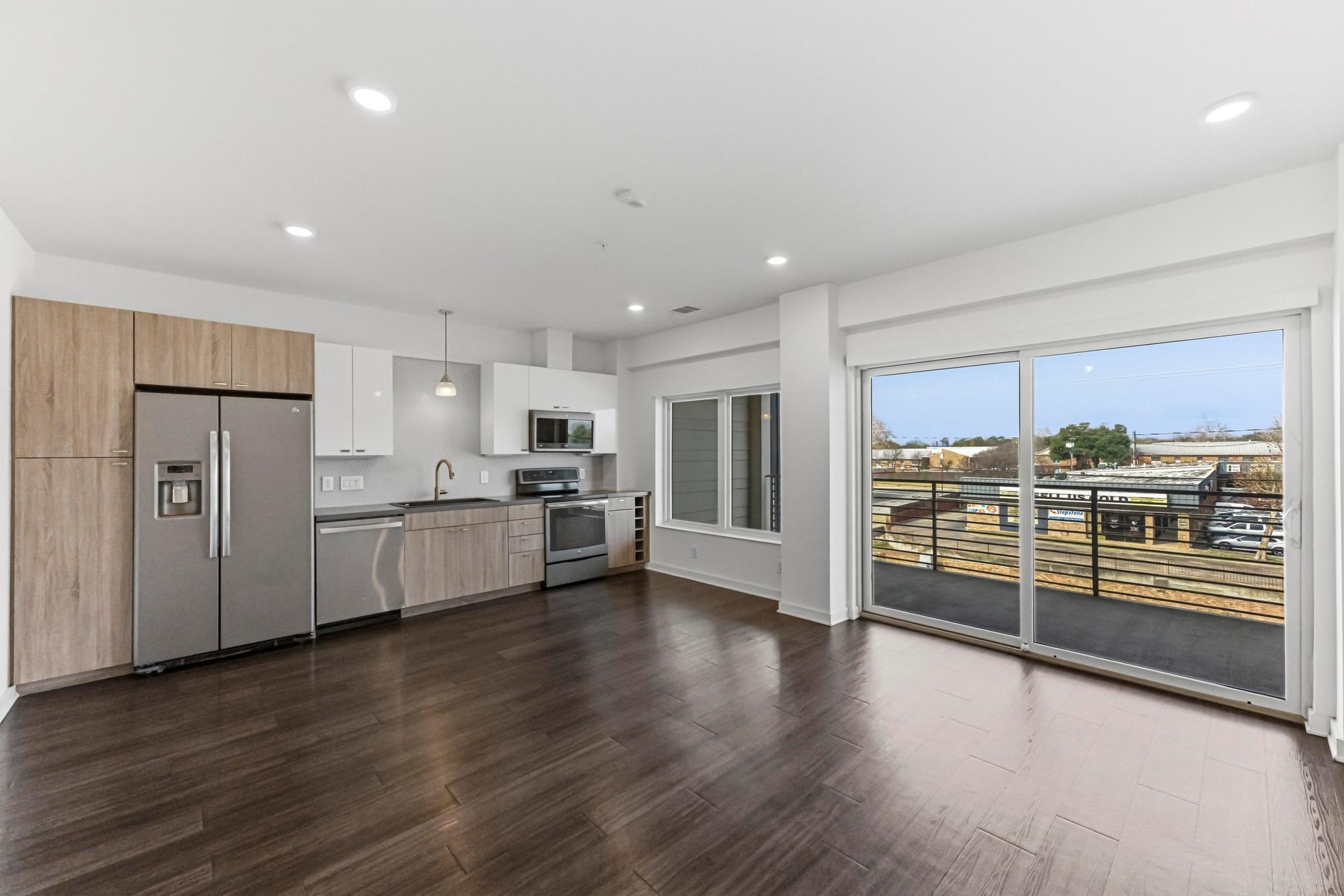 4361 S Congress Ave # 309, Austin, TX 78745
