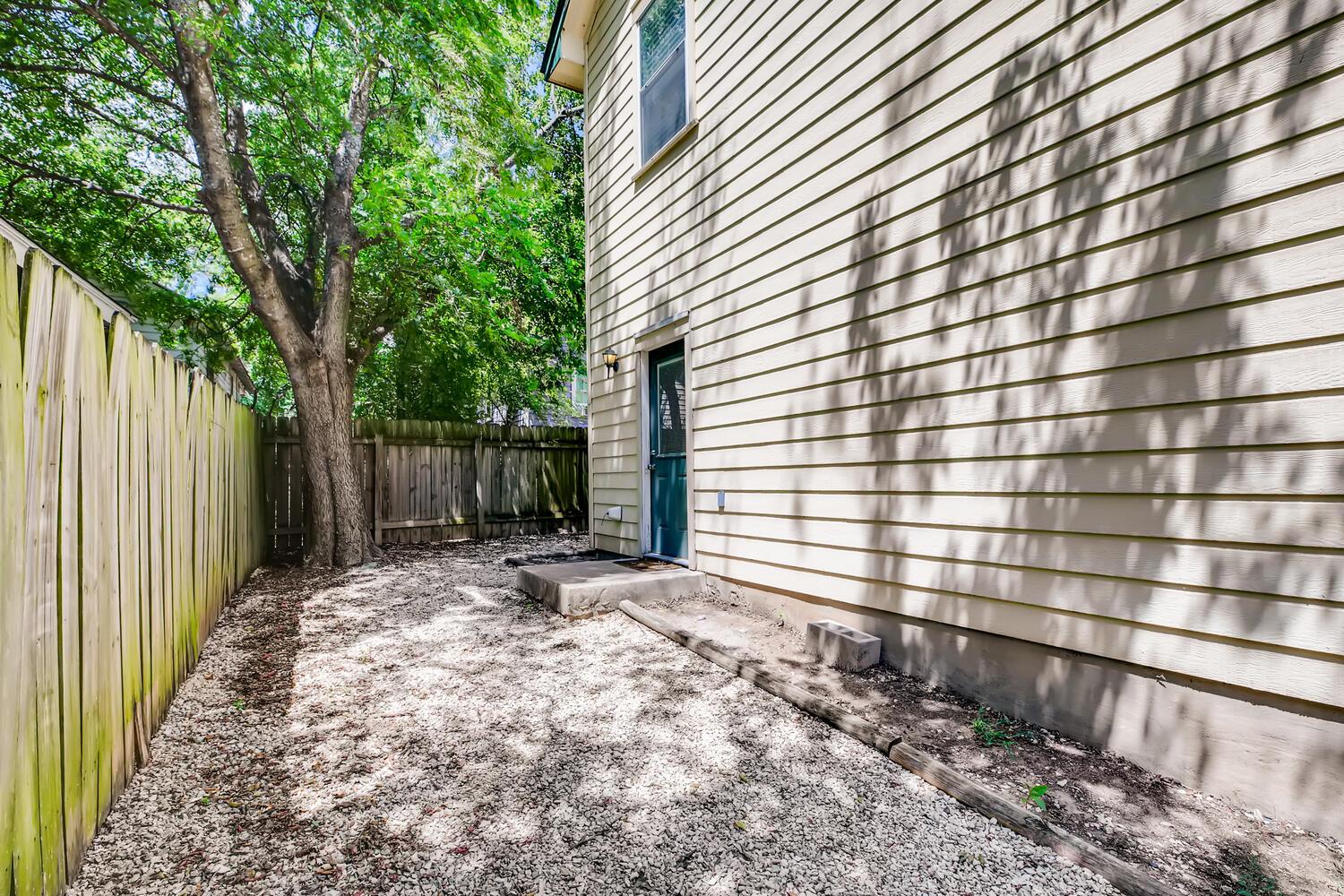 1206 Maple Ave, Austin, TX 78702