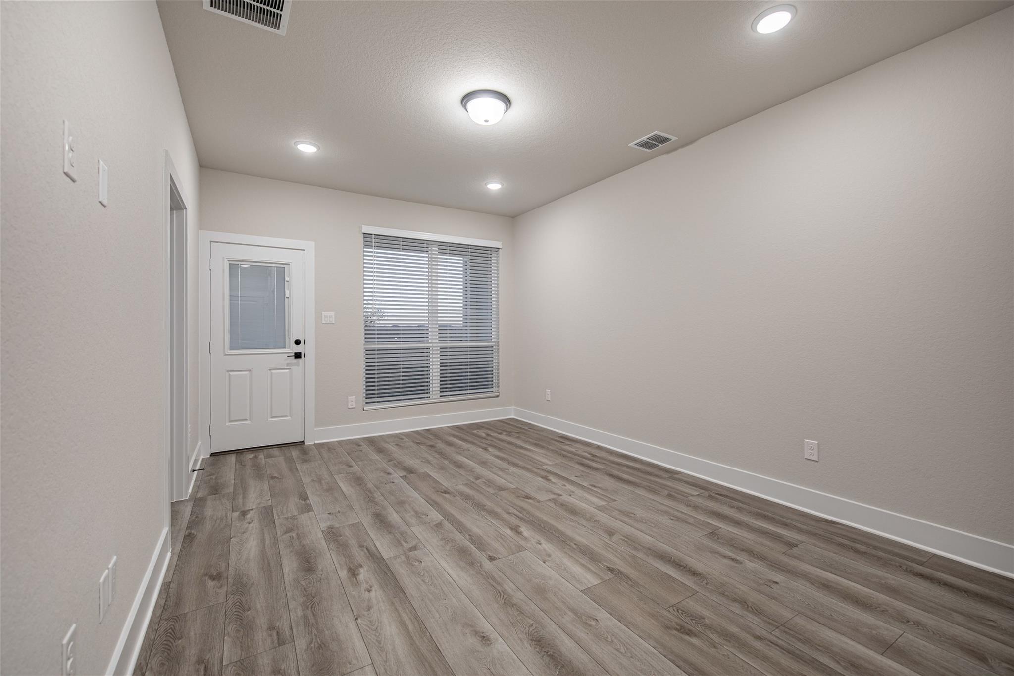 207 Flora Springs Cv, Liberty Hill, TX 78642