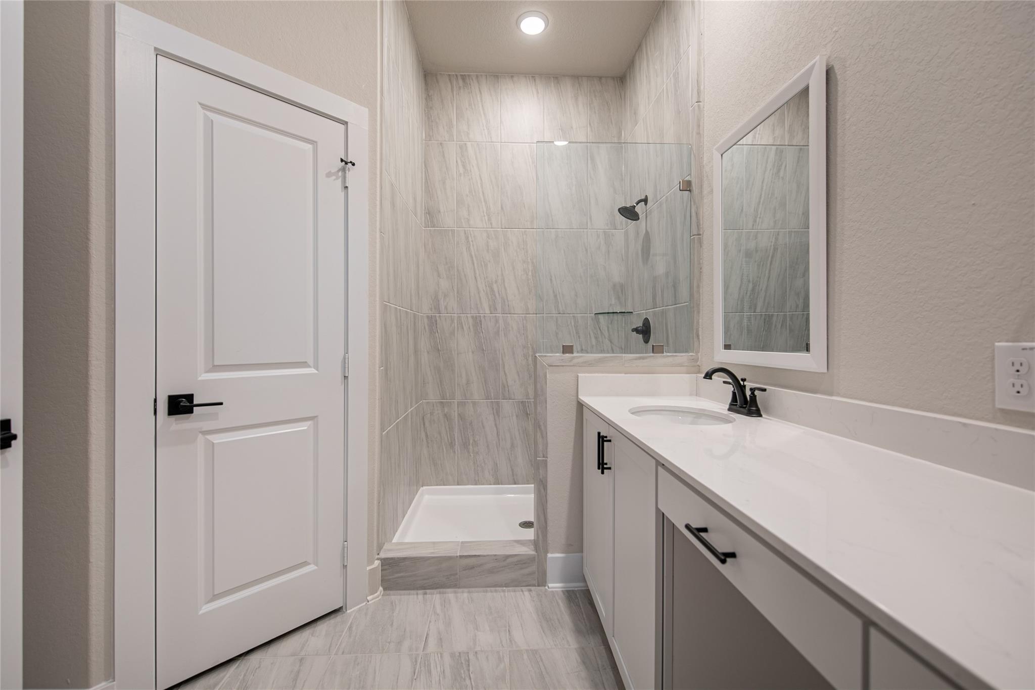 207 Flora Springs Cv, Liberty Hill, TX 78642