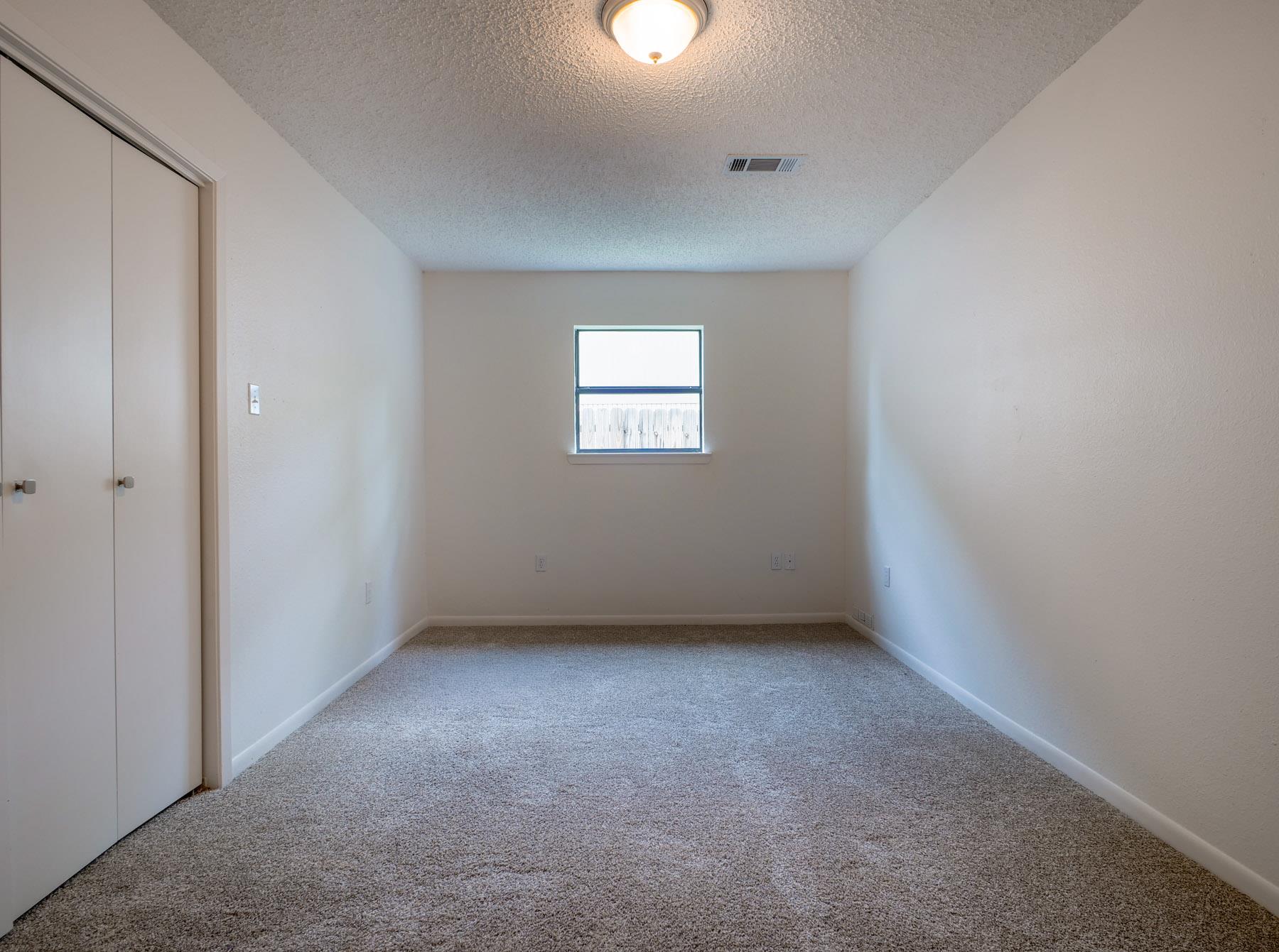 303 Stewart St, Meadowlakes, TX 78654