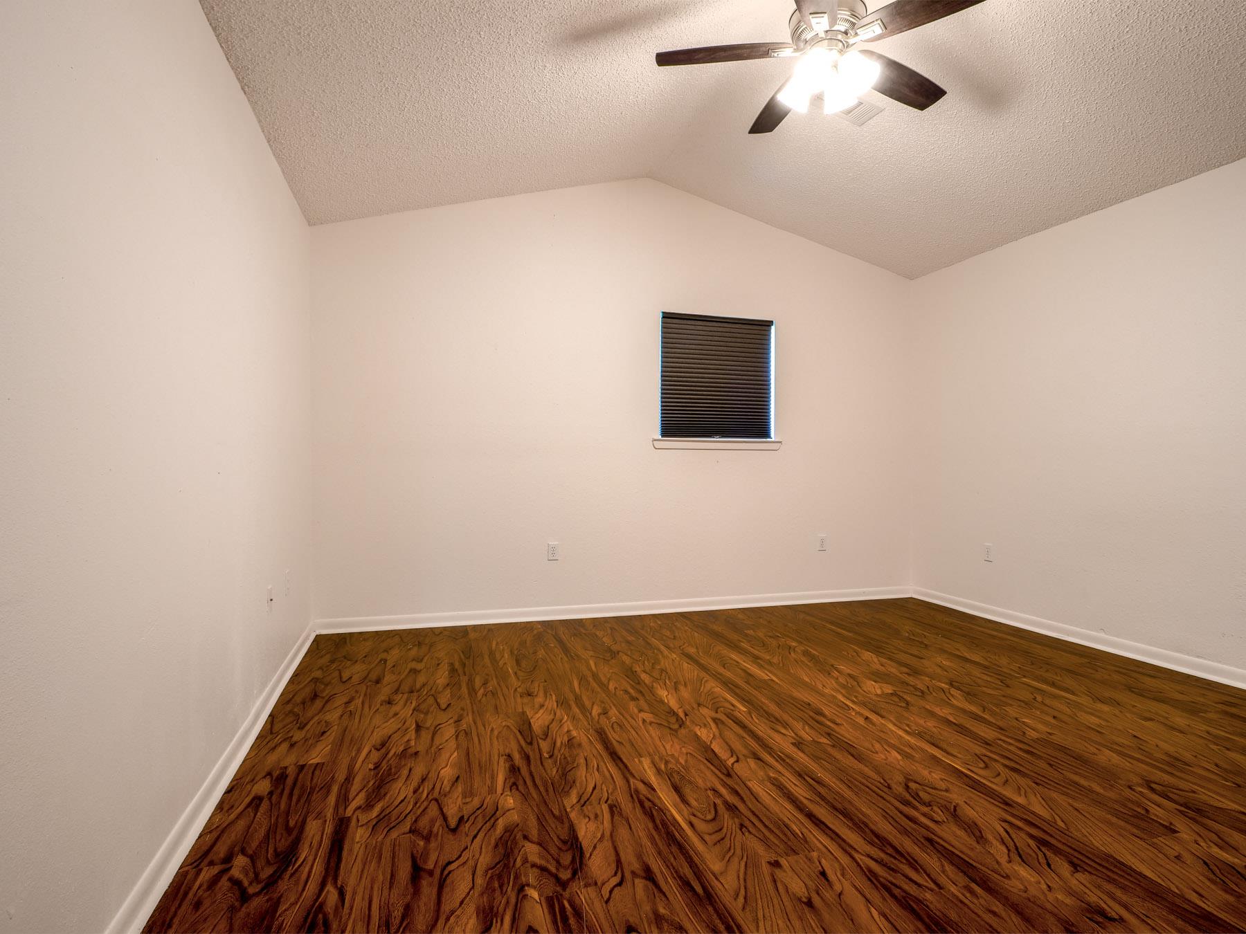 303 Stewart St, Meadowlakes, TX 78654